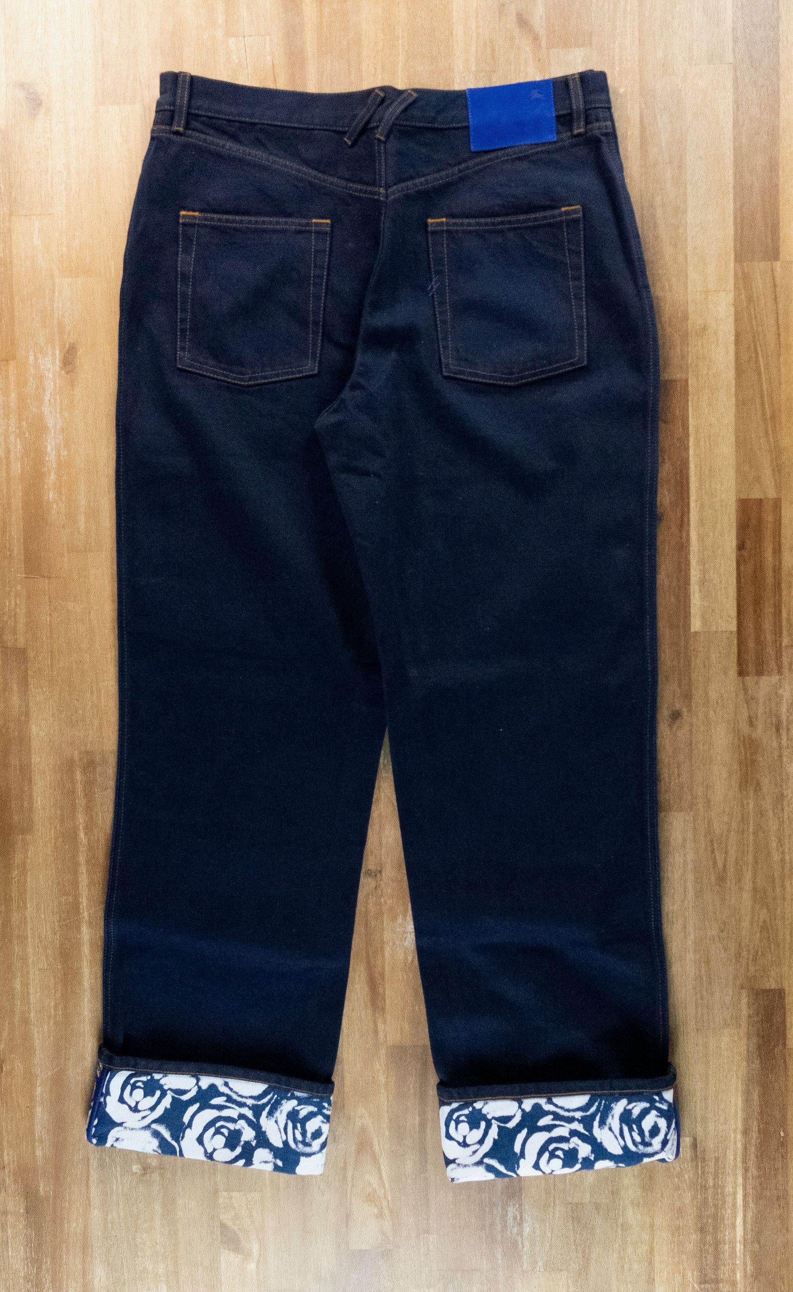 Burberry BURBERRY indigo blue rose print cuffs straight leg jeans 32 Size US 32 / EU 48 - 14 Thumbnail