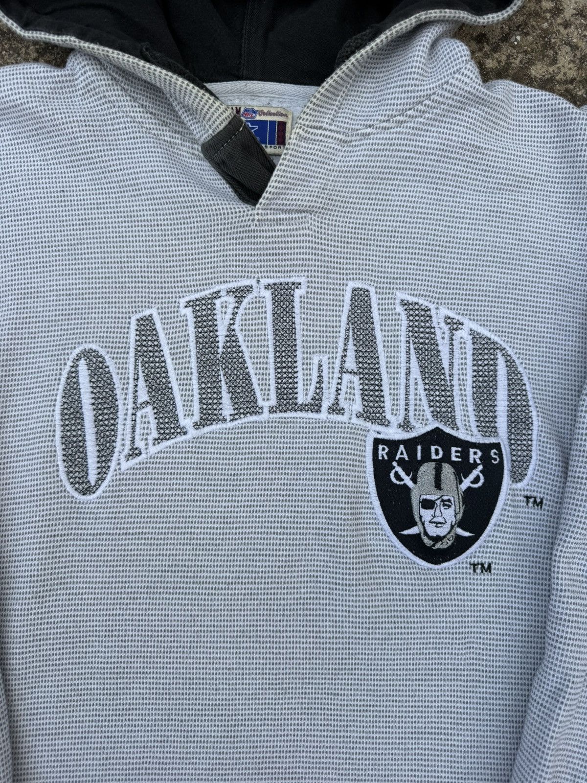 Starter 90’s Vintage Starter Oakland Raiders hoodie Size US L / EU 52-54 / 3 - 3 Thumbnail