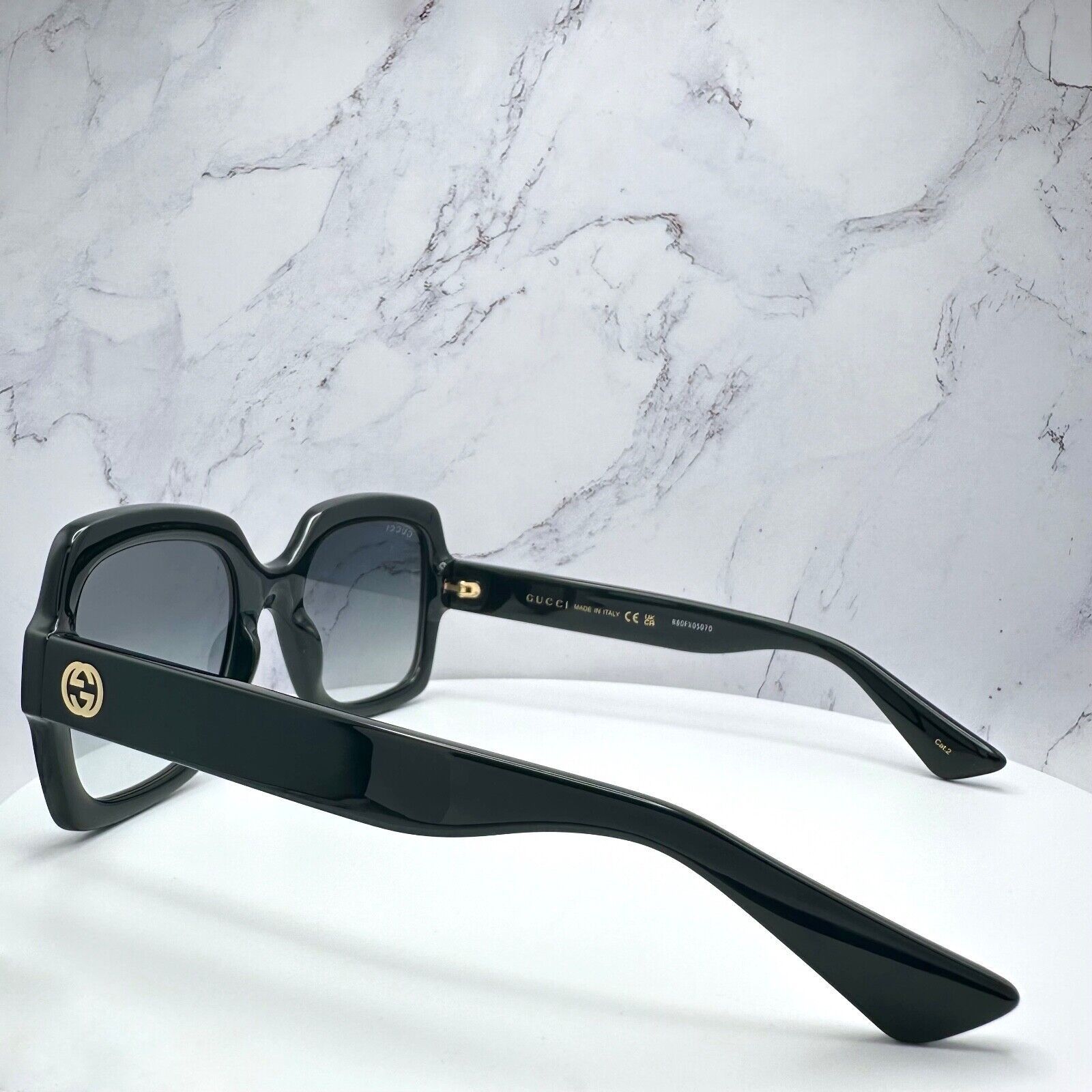 Gucci Gucci Sunglasses Black Square Womens Gold GG Logo Oversized Size ONE SIZE - 8 Thumbnail