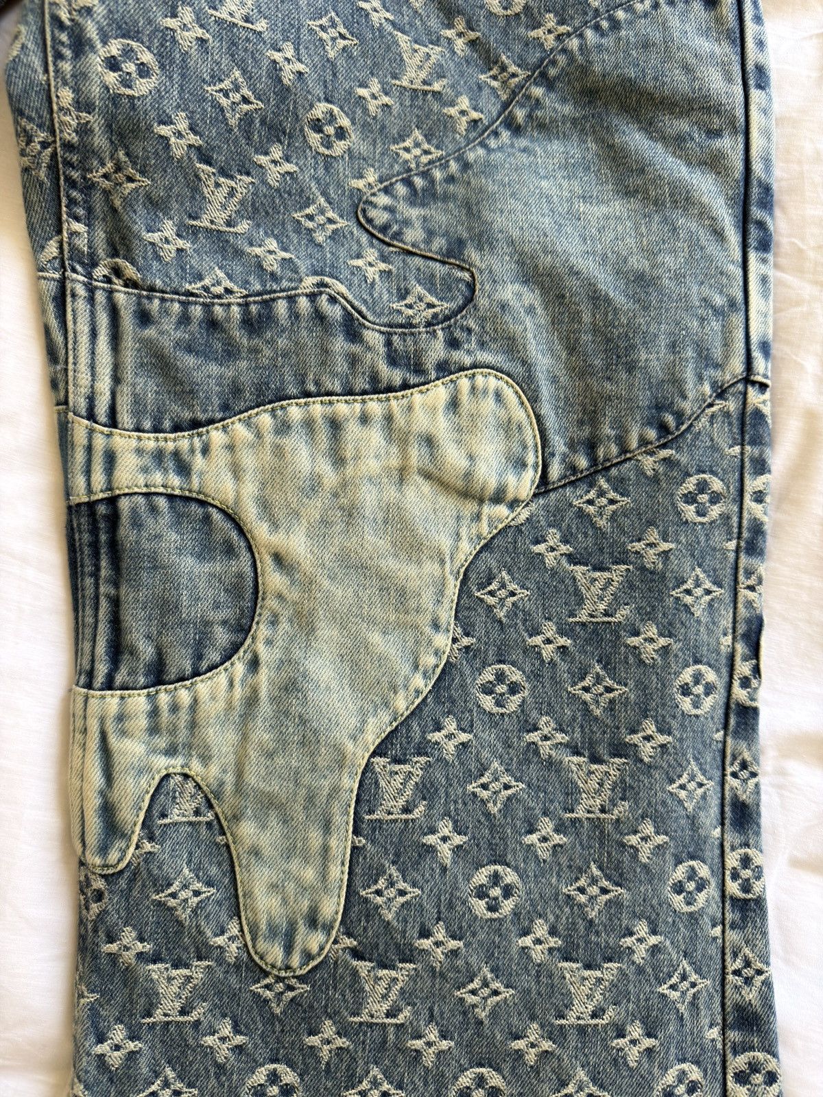 Louis Vuitton × Nigo LV x Nigo Monogram Crazy Denim Jeans Size US 33 - 15 Thumbnail