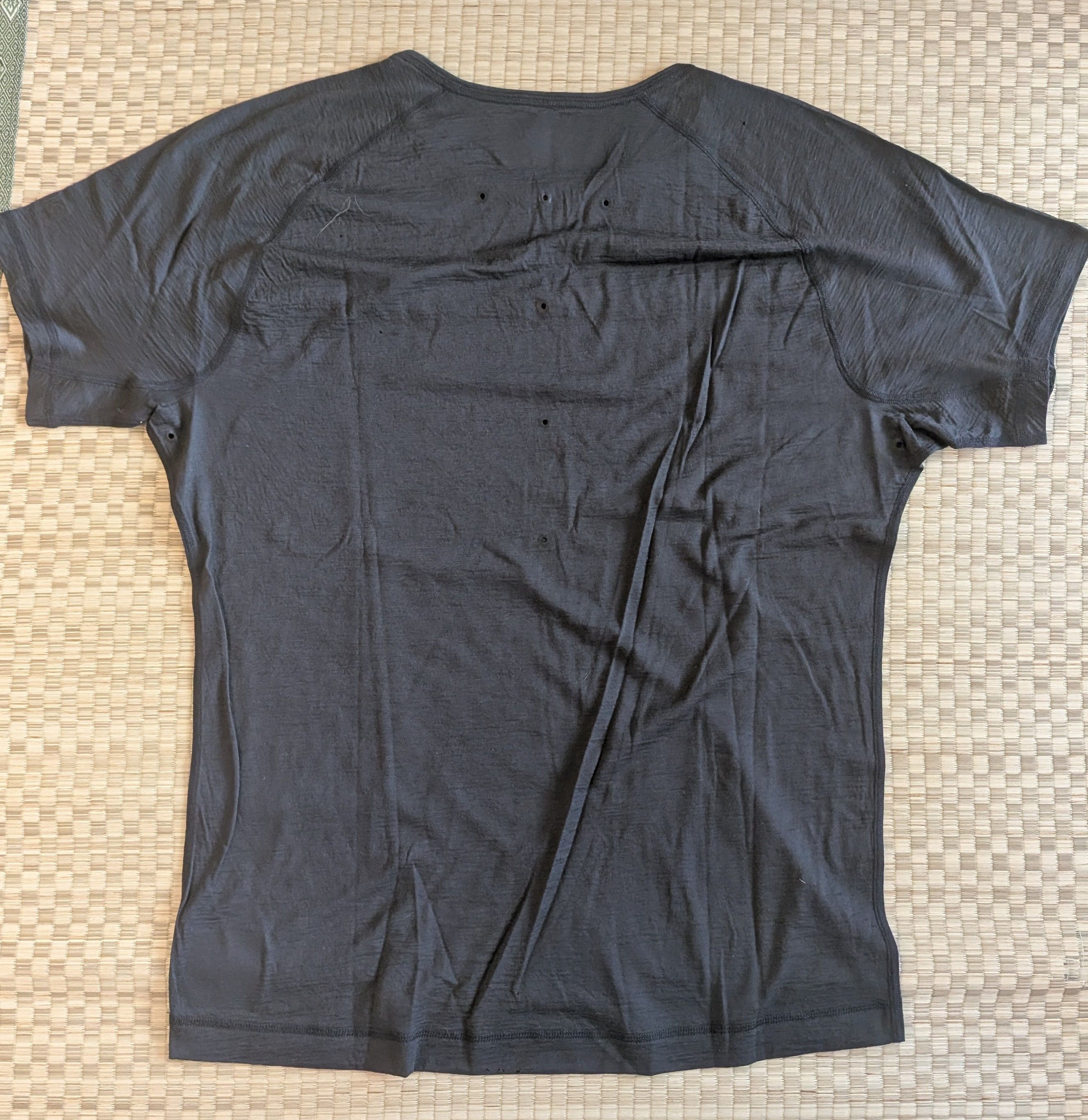 Vollebak Bundle of 2 Vollebak Merino Wool T-shirts Made in Portugal Size US XL / EU 56 / 4 - 6 Thumbnail