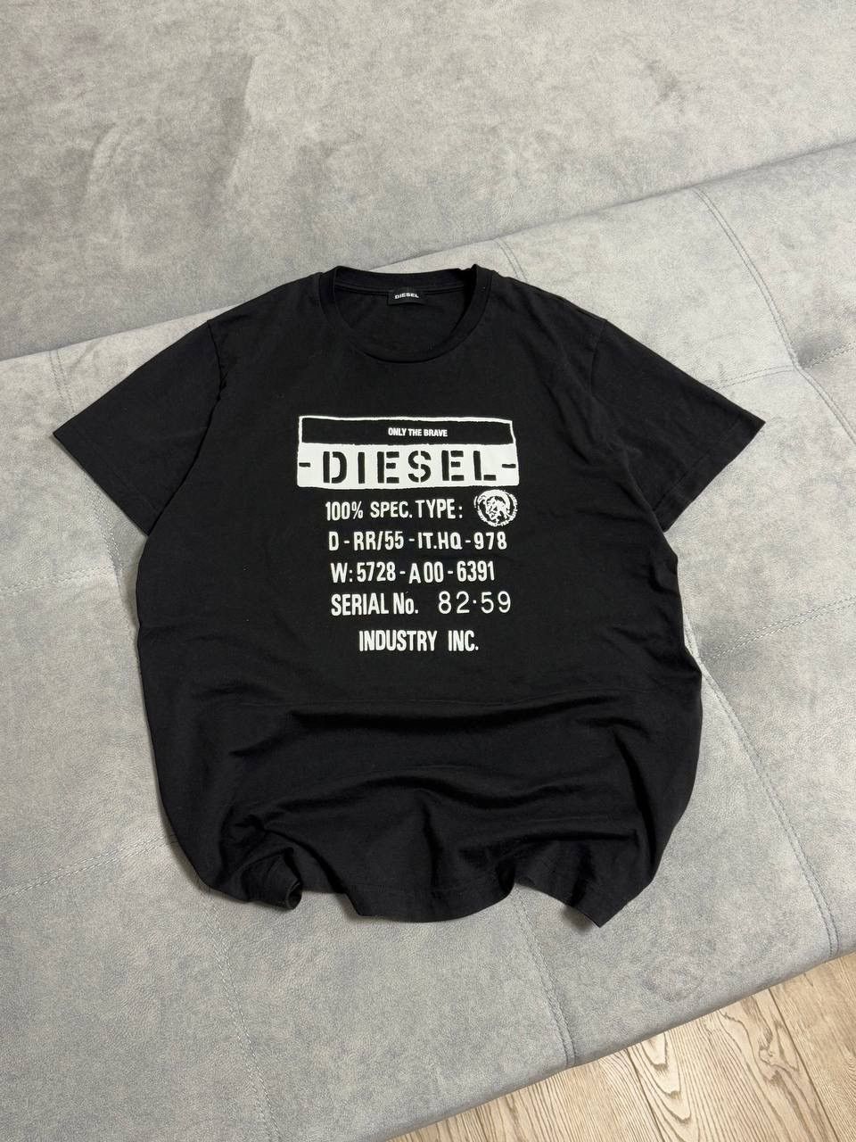Diesel Vintage Diesel Industry Y2K Big Logo Black T-Shirt Size M Size US M / EU 48-50 / 2 - 1 Thumbnail