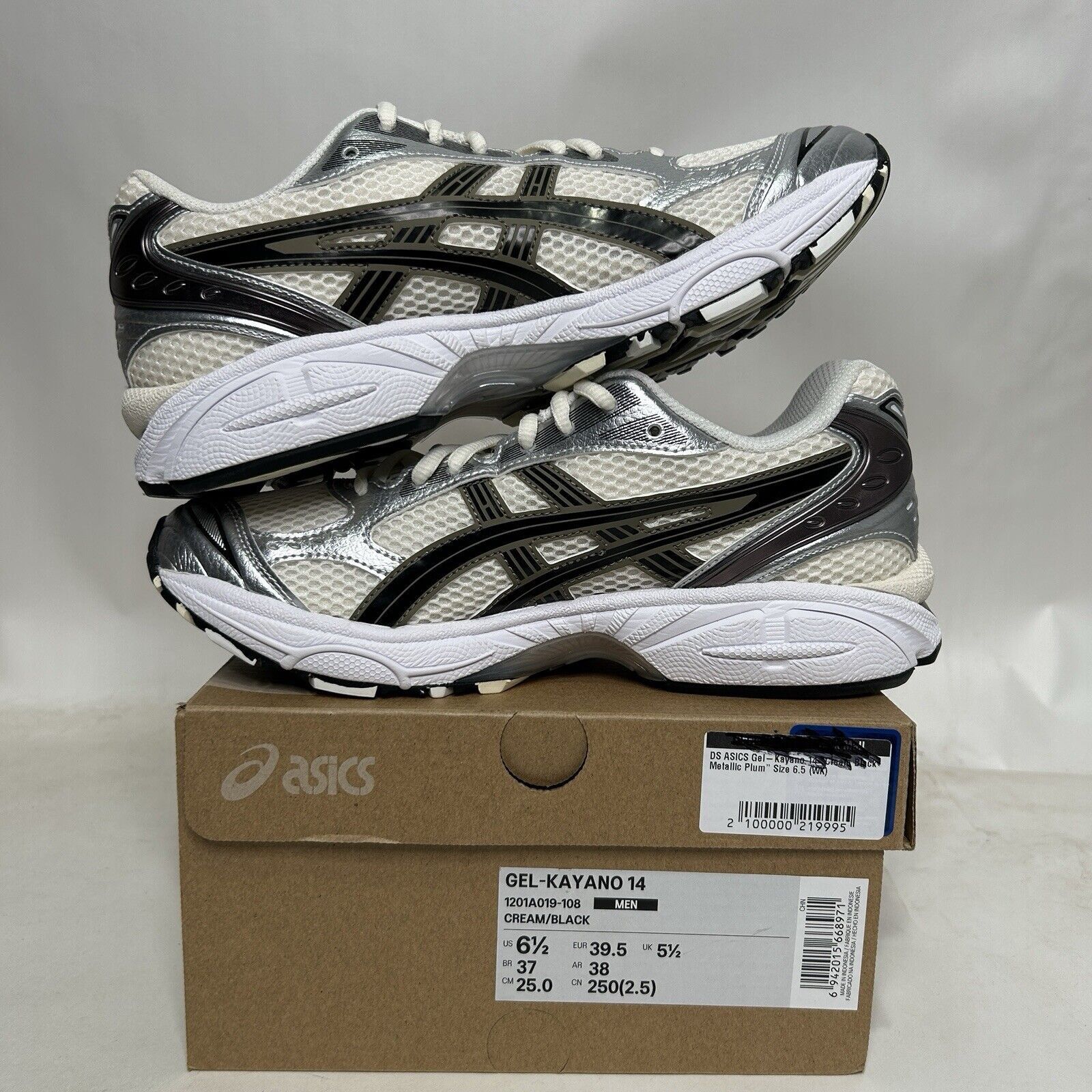 Asics Unisex Gel-Kayano 14 Cream / Black Low Top Sneakers