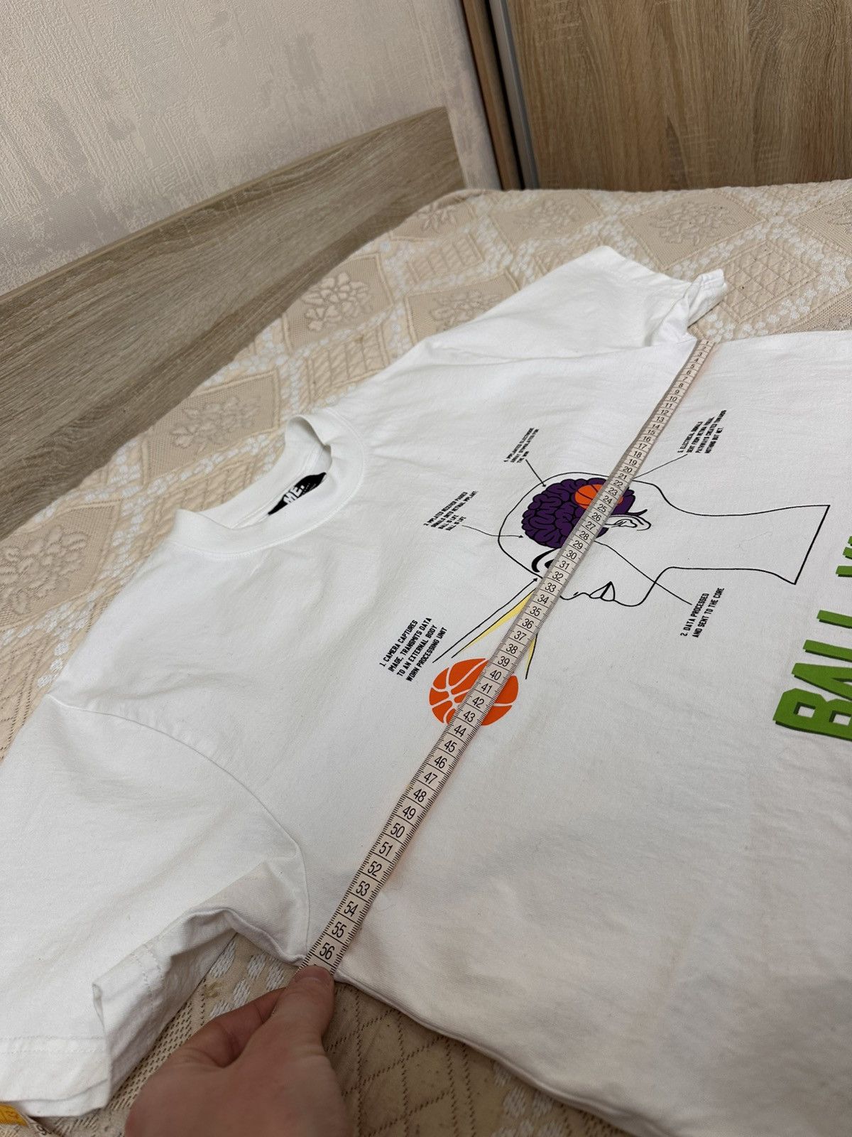 Vintage 🔥 Melody Ehsani x NBA Ball Vision Vintage T Shirt Nike Bulls Size US XL / EU 56 / 4 - 11 Thumbnail