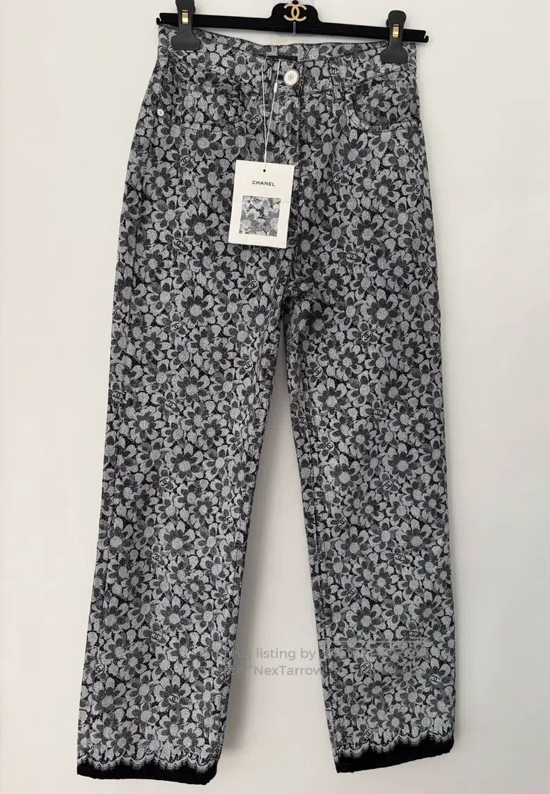 Chanel Chanel Floral jeans Size 42" / US 20 - 1 Thumbnail