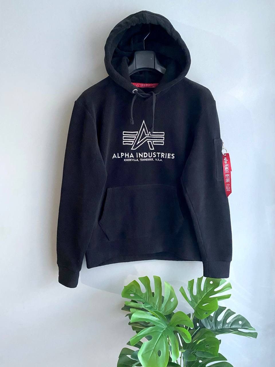 Alpha Industries Alpha Industries Men's Black Fleece Hoodie, Size M Size US M / EU 48-50 / 2 - 1 Thumbnail