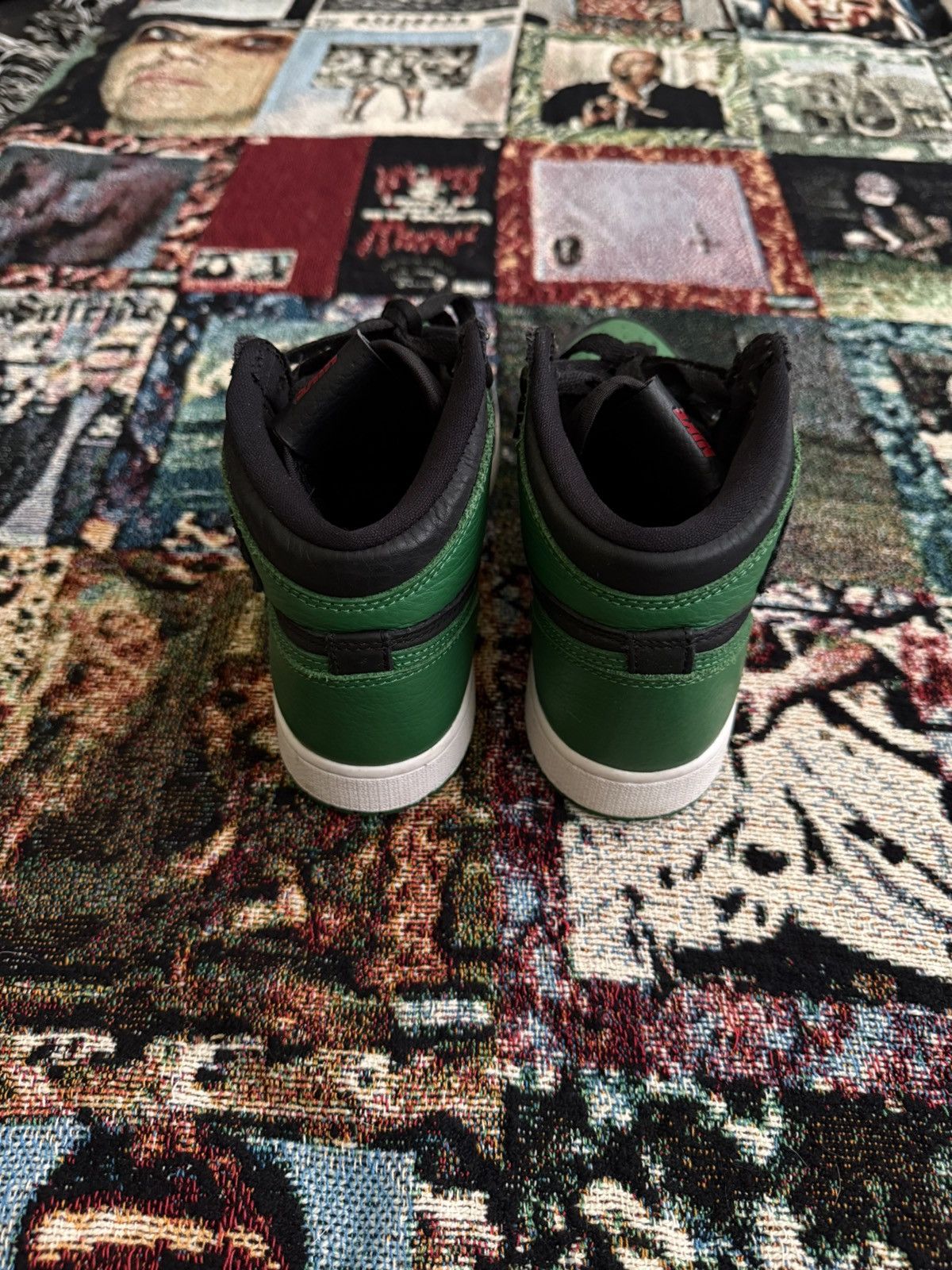 Jordan Brand air jordan 1 retro high OG pine green (nike) Size US 6 / EU 39 - 4 Thumbnail