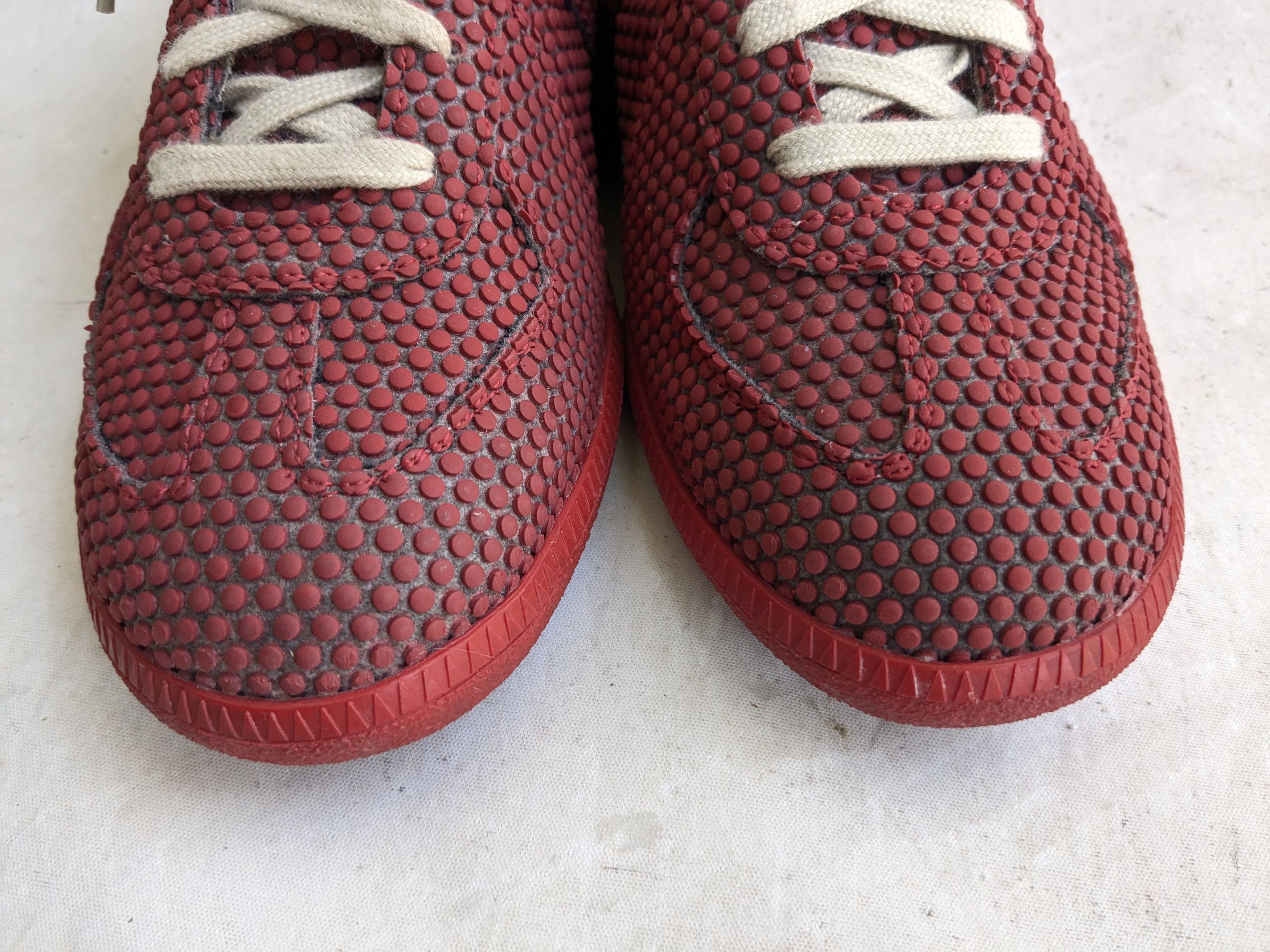 Maison Margiela Maison Margiela GAT Replica Red 8.5 41.5 Low Tops Size US 8.5 / EU 41-42 - 2 Thumbnail
