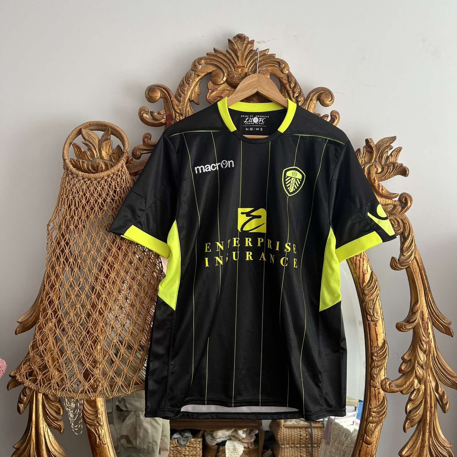 Macron Leeds United Macron Third Black Soccer jersey Size US M / EU 48-50 / 2 - 1 Thumbnail