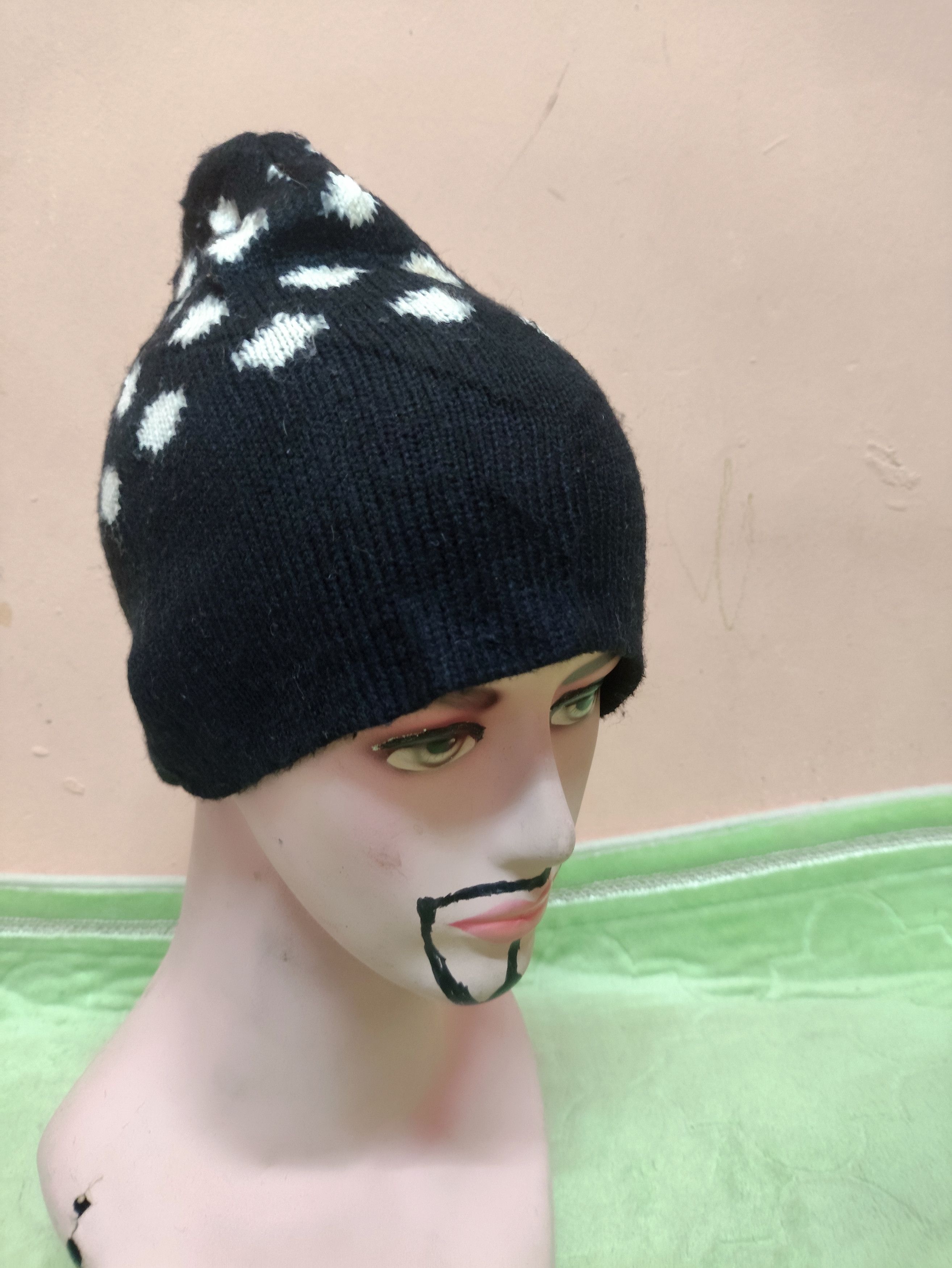 Vintage COMBO 3 Pieces Beanies Vintage Collection Street wear Size ONE SIZE - 2 Thumbnail