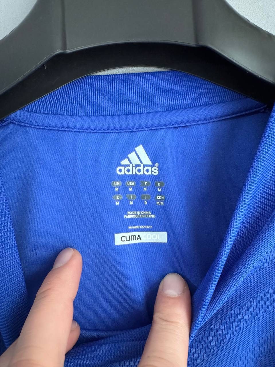 Adidas Chelsea FC 2012/13 Home Long Sleeve Soccer Jersey, Size M Size US M / EU 48-50 / 2 - 13 Thumbnail