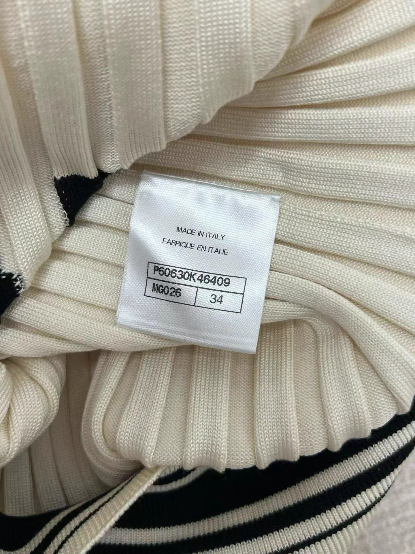 Chanel Chanel slim fit knit top 34 Size XS / US 0-2 / IT 36-38 - 6 Thumbnail