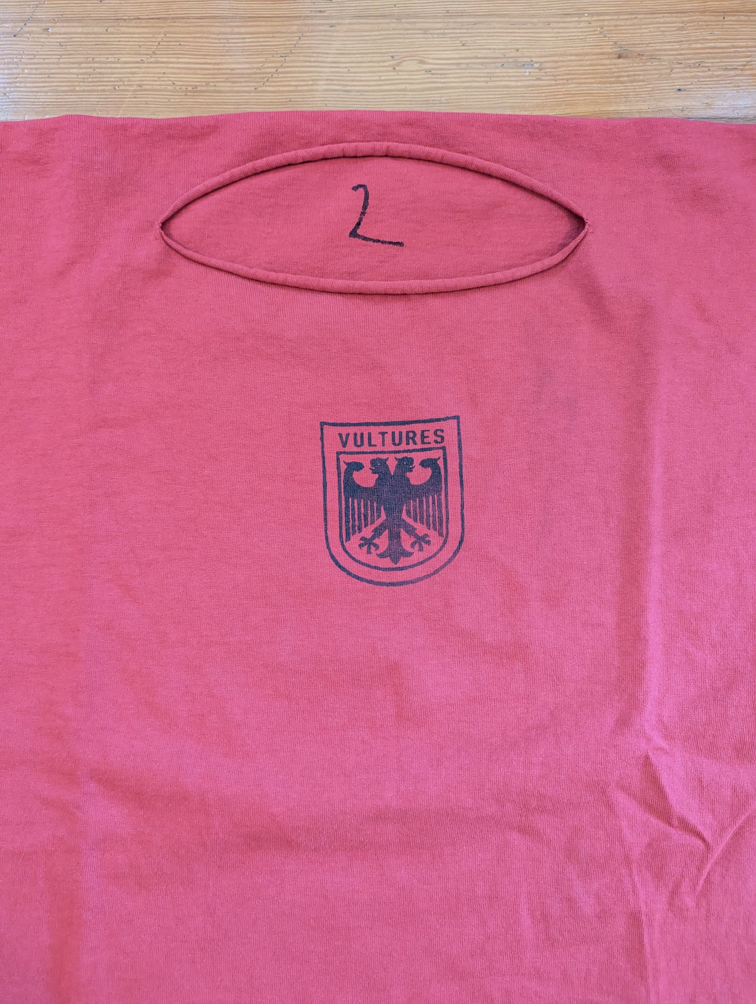 Gosha Rubchinskiy × Kanye West Vultures Tee Size US L / EU 52-54 / 3 - 3 Thumbnail