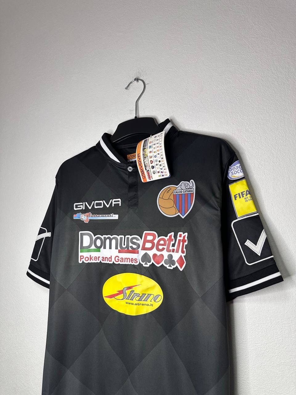 Other Givova Calcio Catania Beach Soccer Jersey Chiavaro #13 L Size US L / EU 52-54 / 3 - 3 Thumbnail