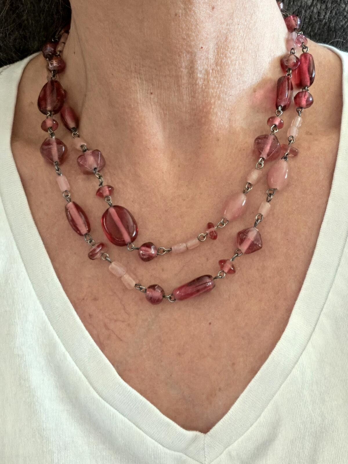 The Unbranded Brand Double Strand Glass Bead Necklace Choker in Multi Pink Hues Size ONE SIZE - 4 Thumbnail