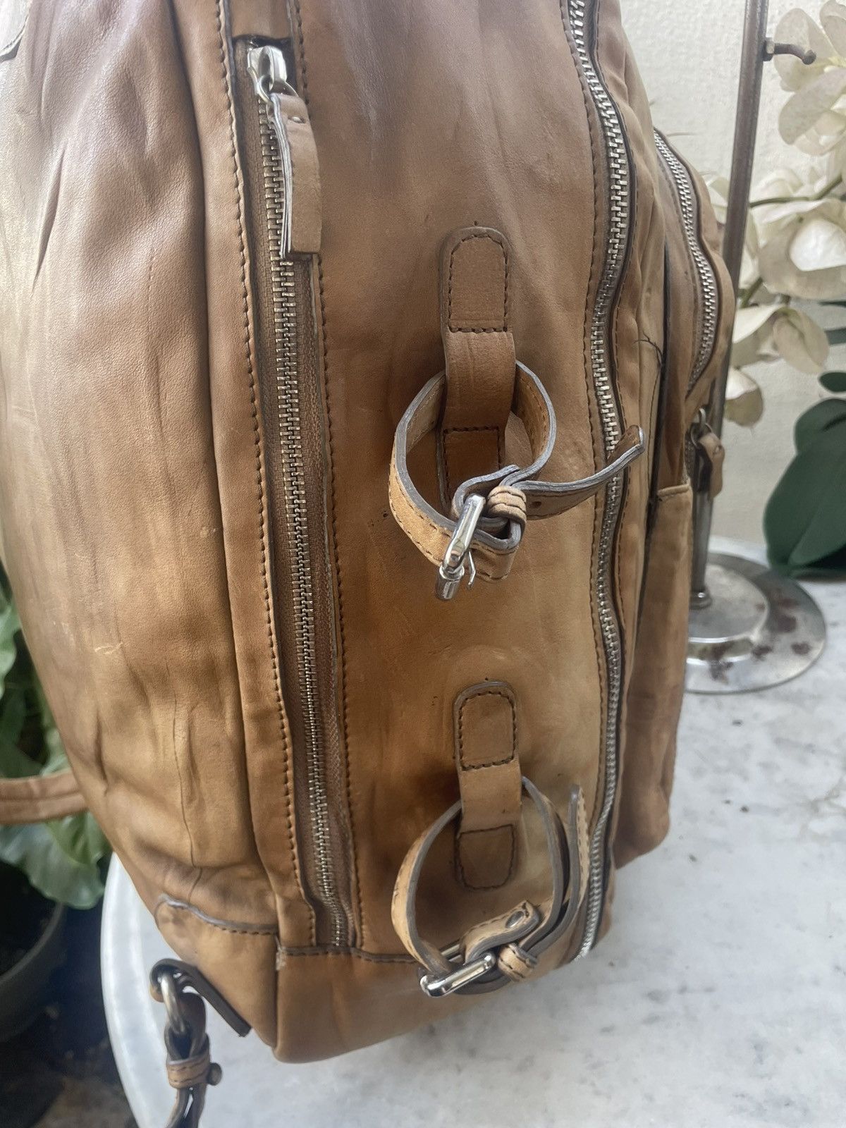 Leather Authentic Italian designer Leather Backpack Size ONE SIZE - 8 Thumbnail