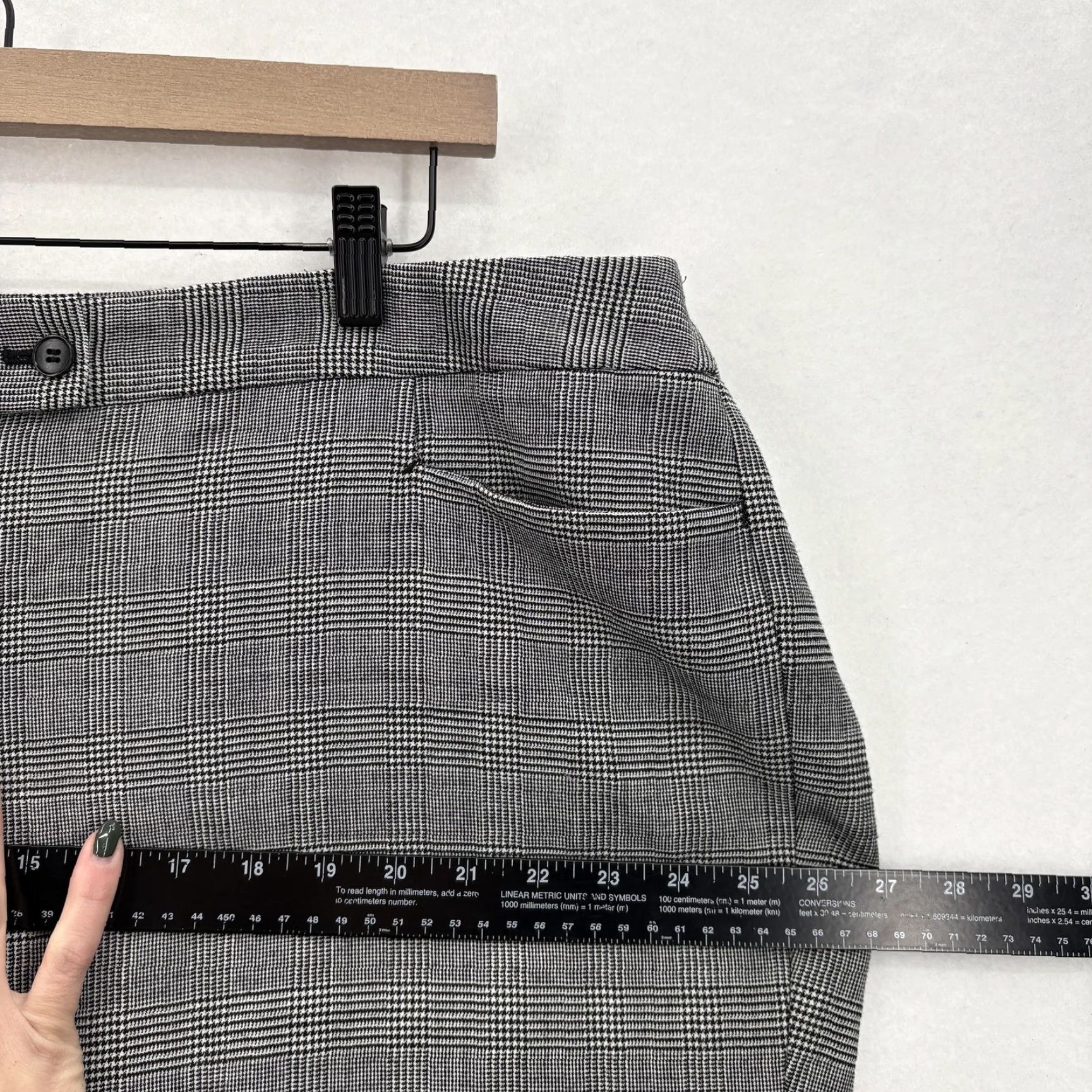 Talbots Talbots Womens Pants Gray Heritage Plaid Wool Blend 24W Dress Trousers Career Workwear Straight Leg Mens Womens? Size 42" / US 20 - 7 Thumbnail
