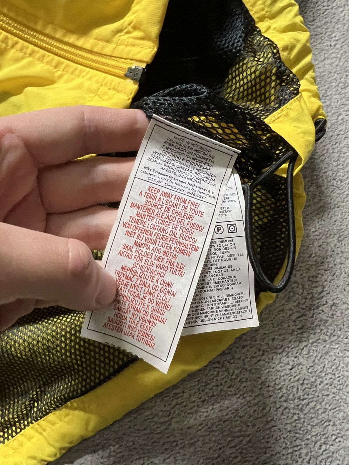Nike × Vintage Vintage Y2k Nike 💛 Nylon Jacket 00’s Size US L / EU 52-54 / 3 - 13 Thumbnail