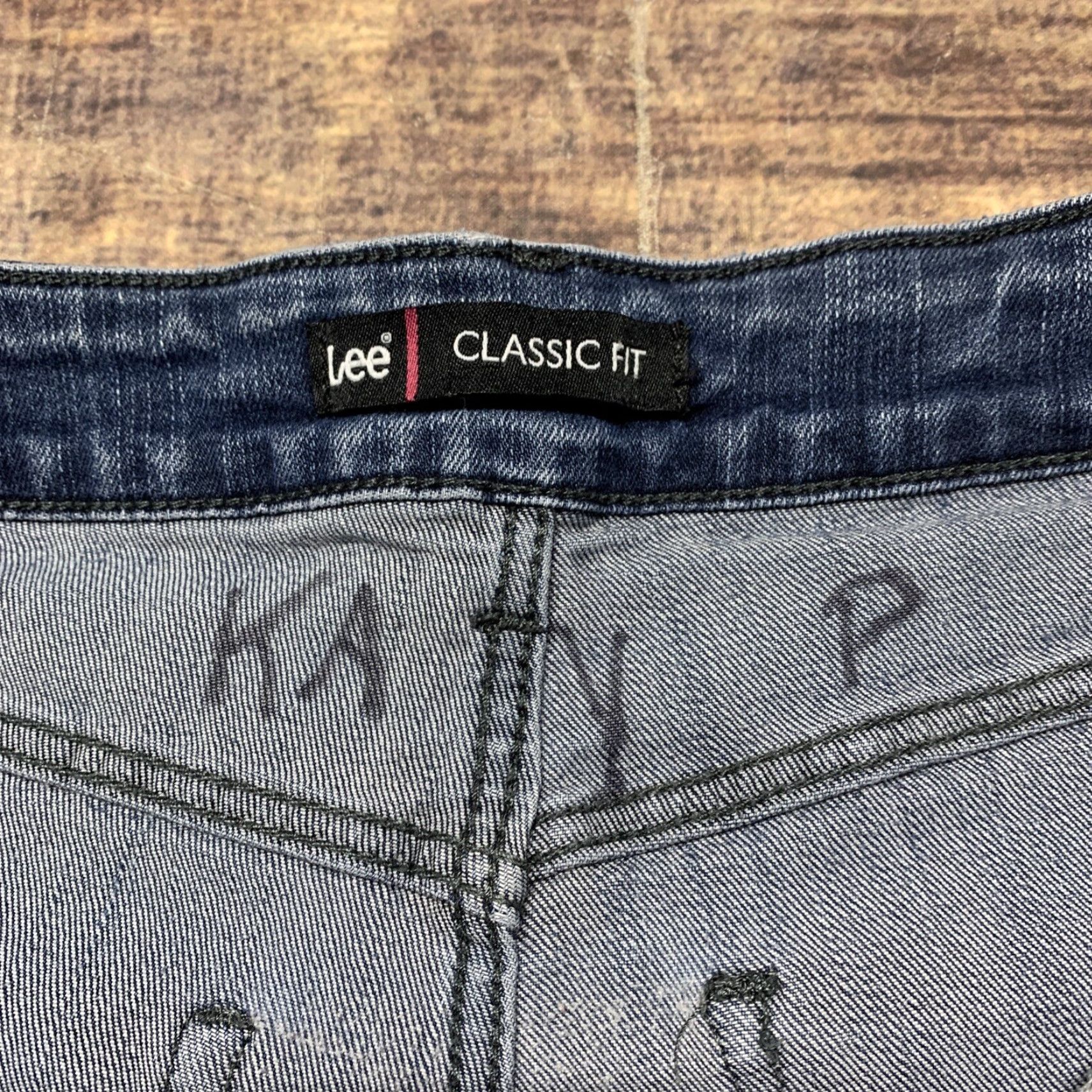Lee Lee Classic Fit Jeans Women 32 x 26 Mid Rise Denim Blue Straight 5-Pocket Belt Loops Vintage No READ Size 24" / US 00 / IT 34 - 6 Thumbnail