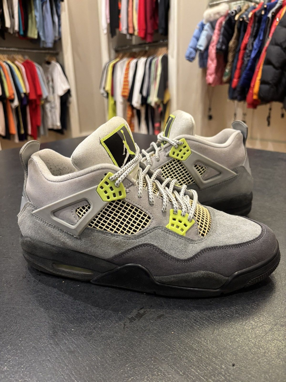 Jordan 4 Retro ‘SE 95 Neon’