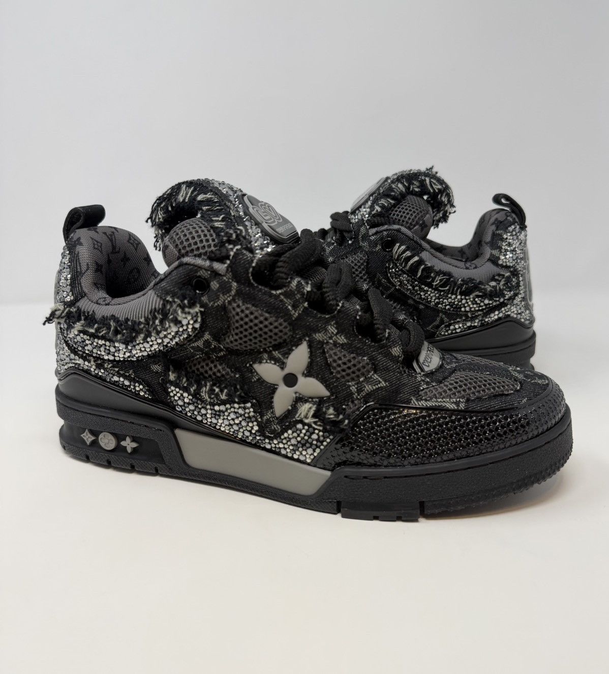 Louis Vuitton Louis Vuitton Skate Swarovski Black Monogram Trainer Size US 10 / EU 43 - 1 Thumbnail