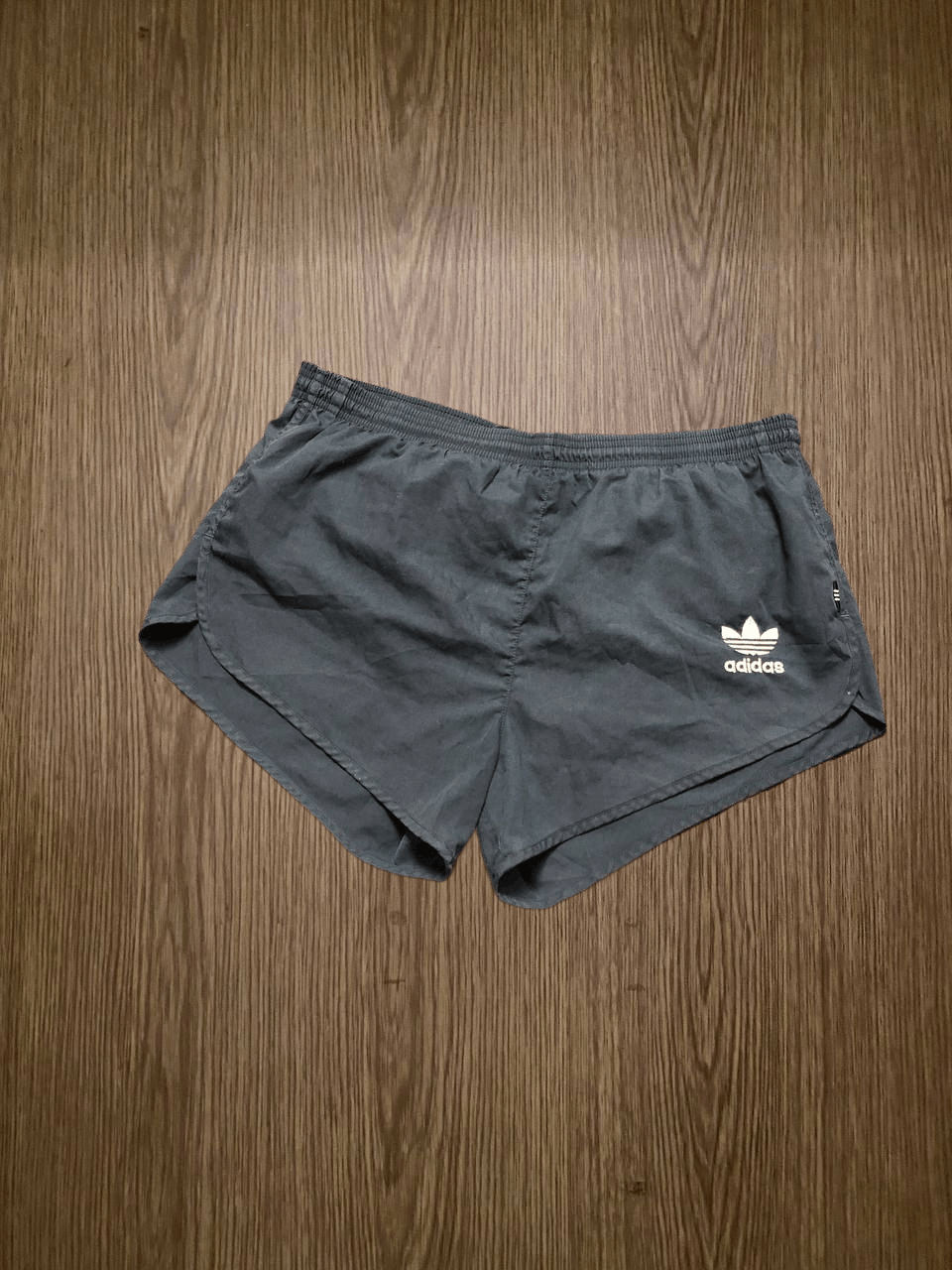 Adidas VINTAGE ADIDAS SHORTS Size US 32 / EU 48 - 1 Thumbnail