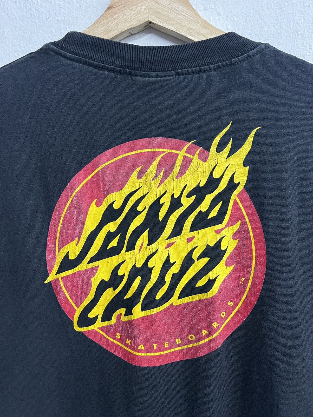 Hook-Ups × Santa Cruz Skateboards × Vintage Vintage Y2K Santa Cruz Skateboard Flame Tee Size US L / EU 52-54 / 3 - 9 Thumbnail