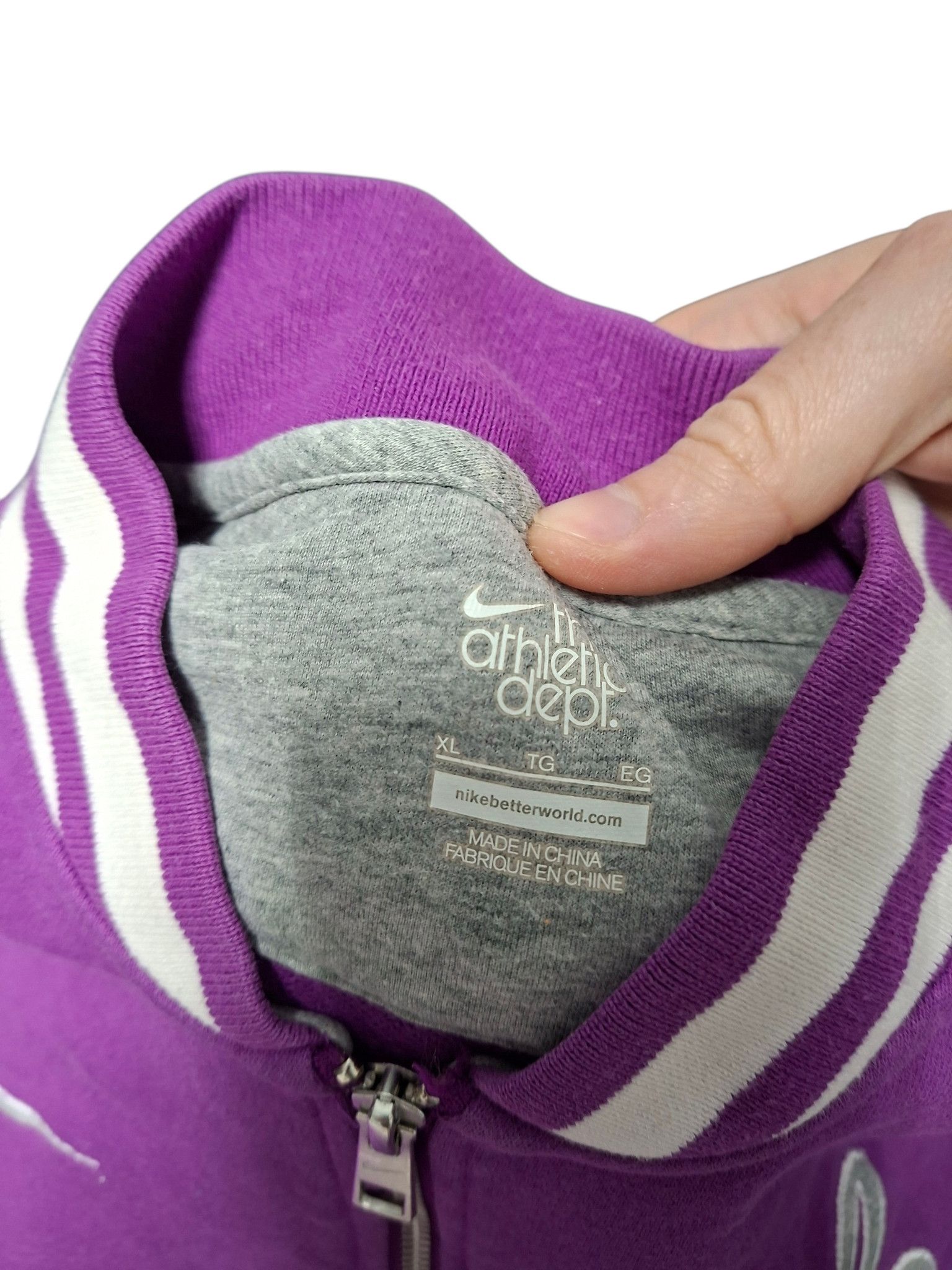 Nike NIKE ATHLETIC DEPT VINTAGE BIGLOGO EMBROIDERED BOMBER JACKET Size US XL / EU 56 / 4 - 5 Thumbnail