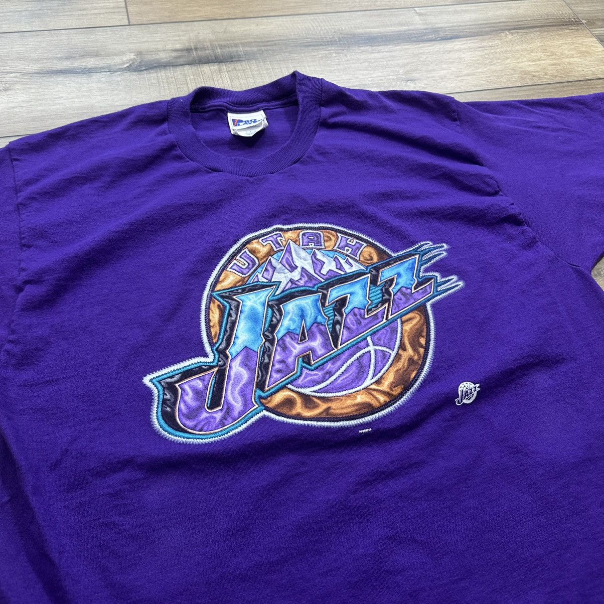 Pro Player Vintage 90s Utah Jazz Single Stitch Made in USA NBA Tee Size US L / EU 52-54 / 3 - 4 Thumbnail
