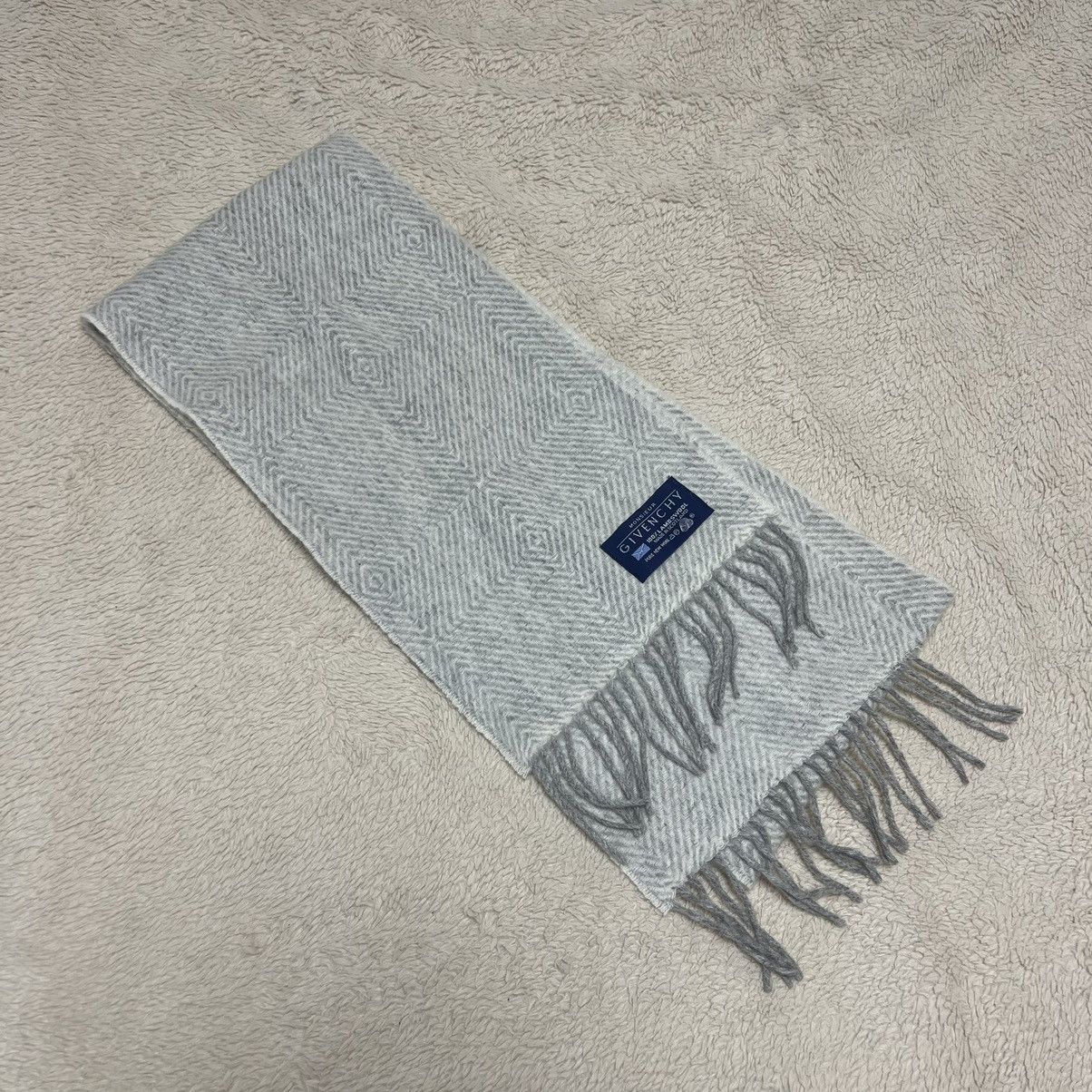 Givenchy Givenchy monsieur lambs wool scarf Size ONE SIZE - 1 Thumbnail