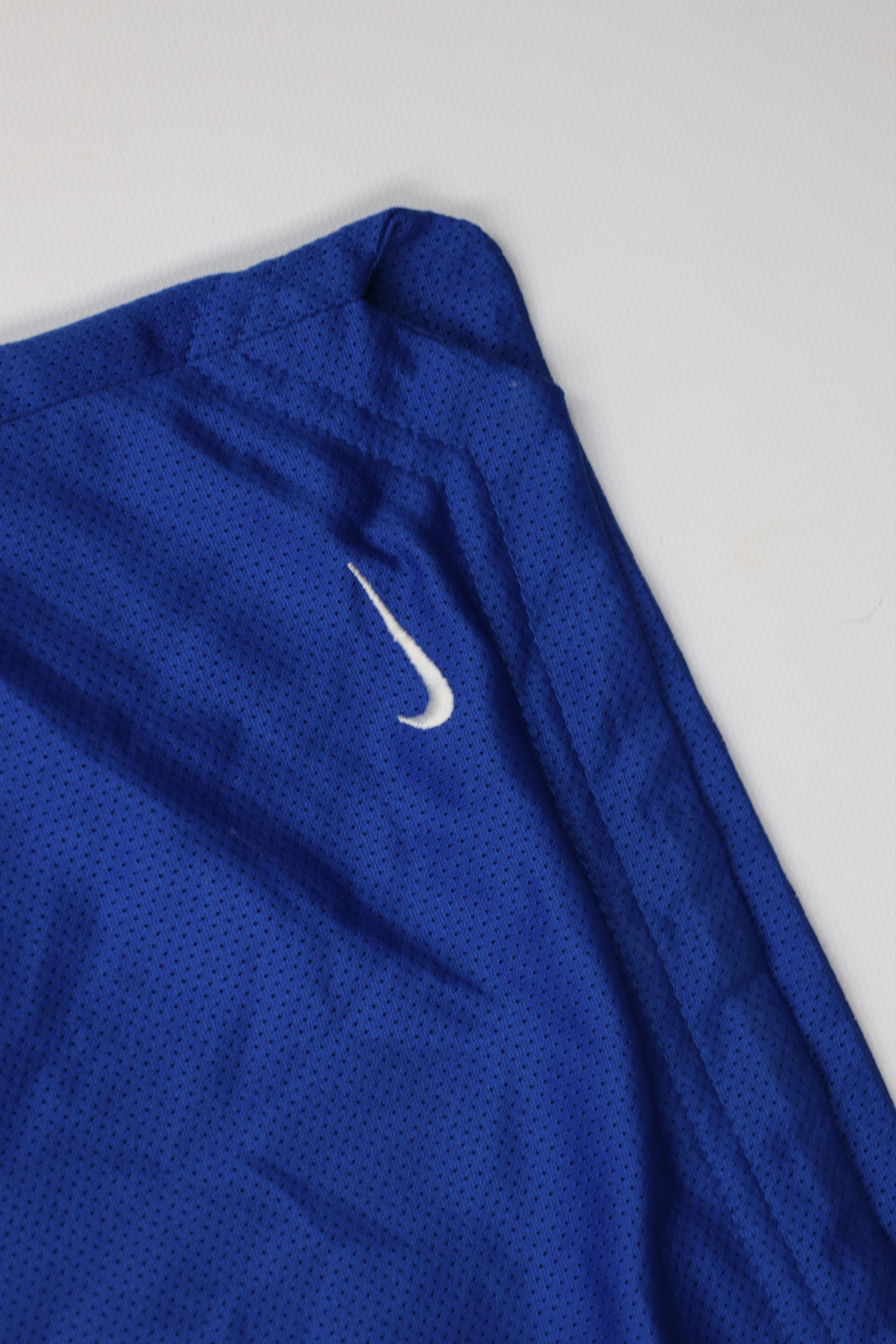 Nike Vintage Nike Travis Scott Mini Swoosh Basketball Shorts Size US 34 / EU 50 - 5 Thumbnail