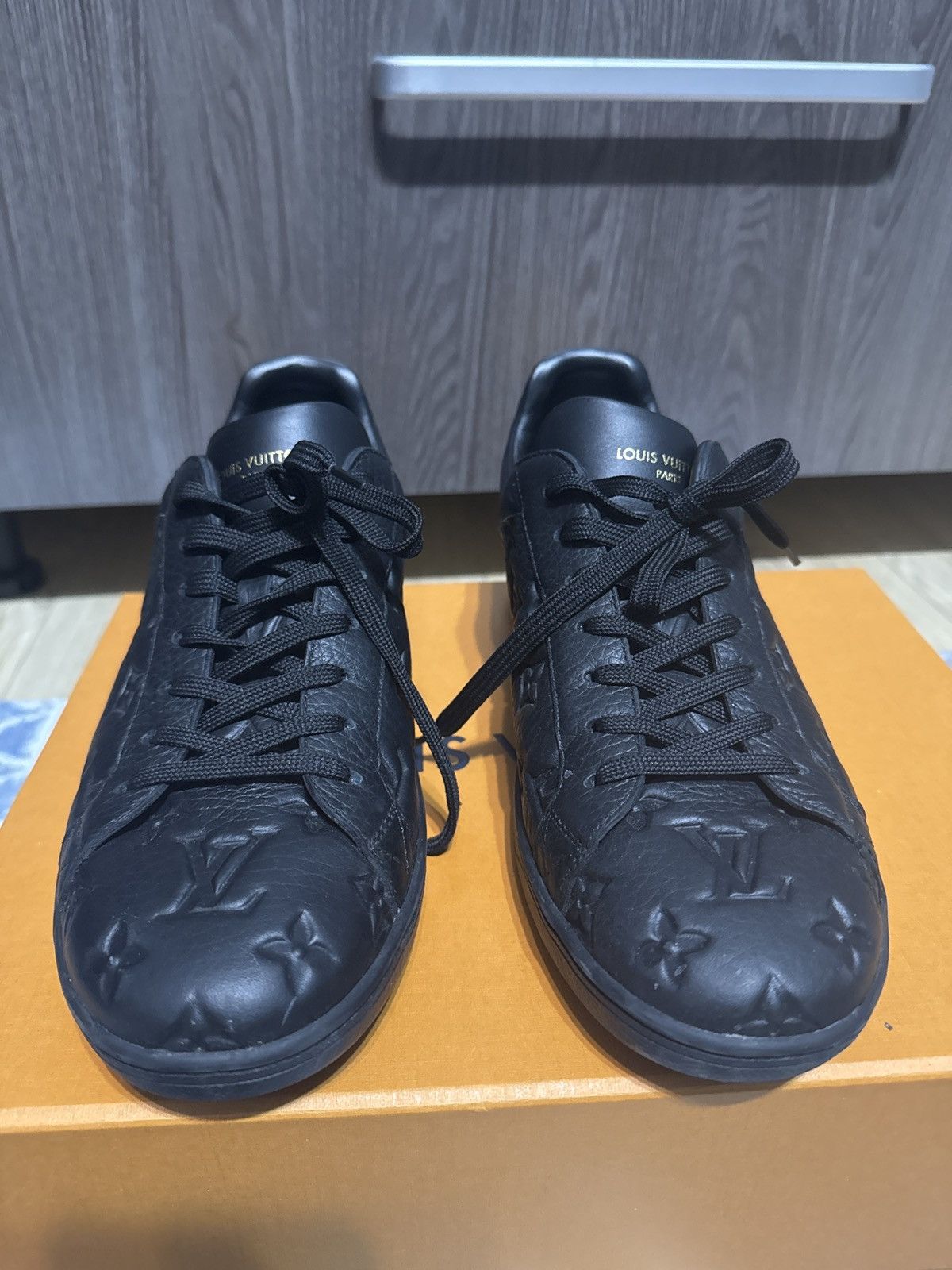 Louis Vuitton Louis Vuitton Luxembourg Size US 9.5 / EU 42-43 - 3 Thumbnail