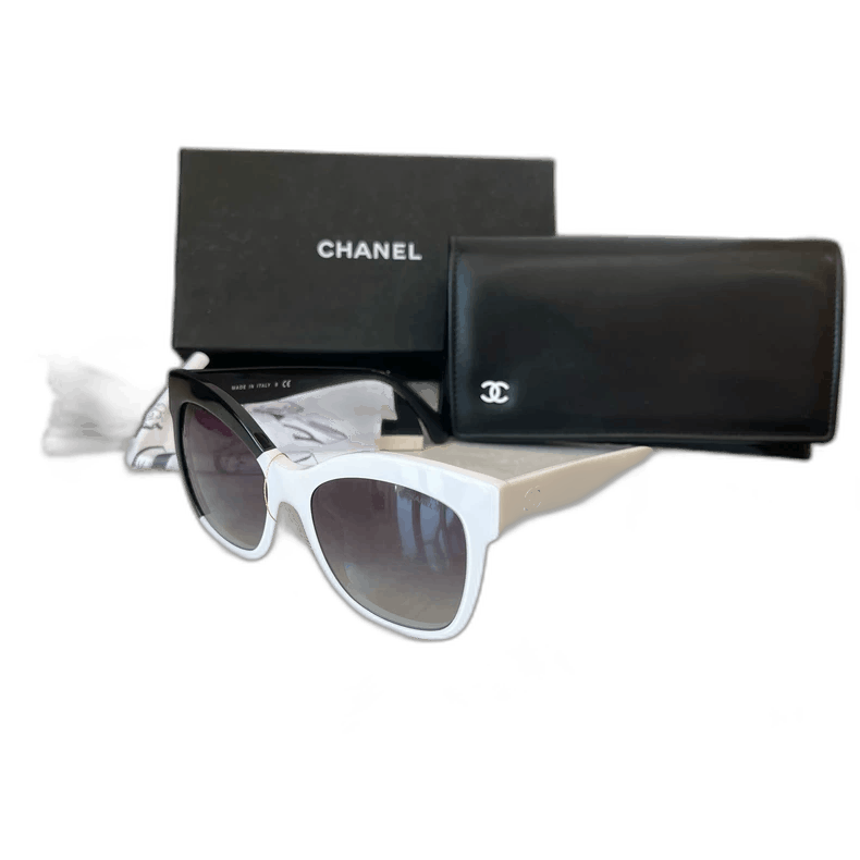 Chanel Chanel Black White Vintage Style Sunglasses Size ONE SIZE - 1 Thumbnail