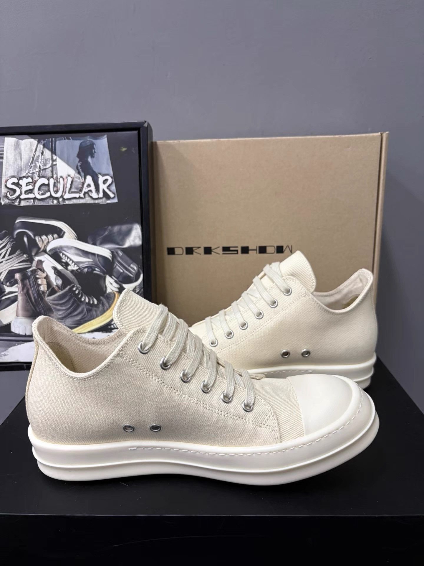 Rick Owens Rick Owens DRKSHDW Low-Top Big Converse Sneakers K34 Size US 6 / IT 36 - 6 Thumbnail