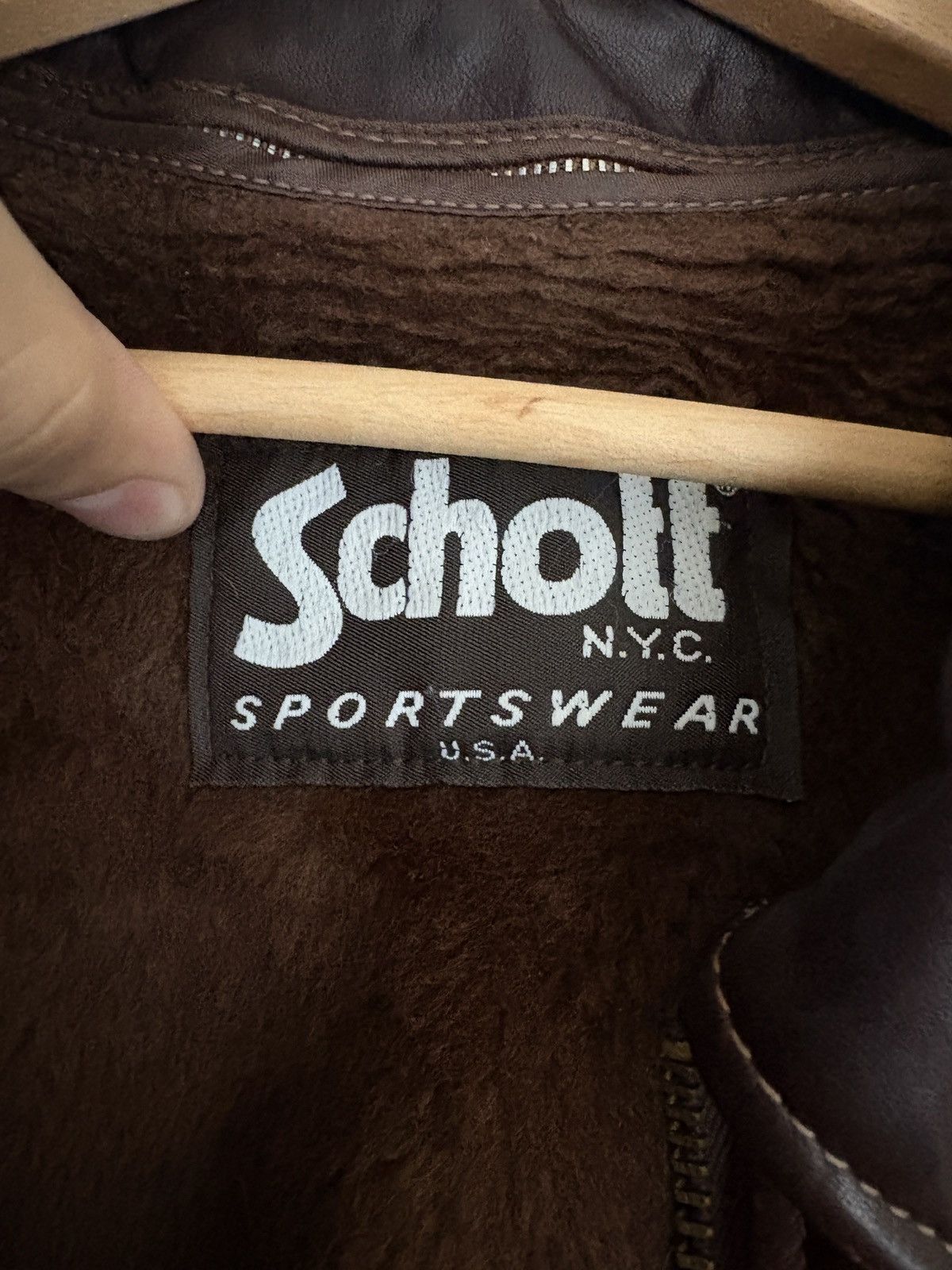 Schott Vintage Schott Brown Motorcycle Jacket Fur Lined Size US M / EU 48-50 / 2 - 4 Thumbnail