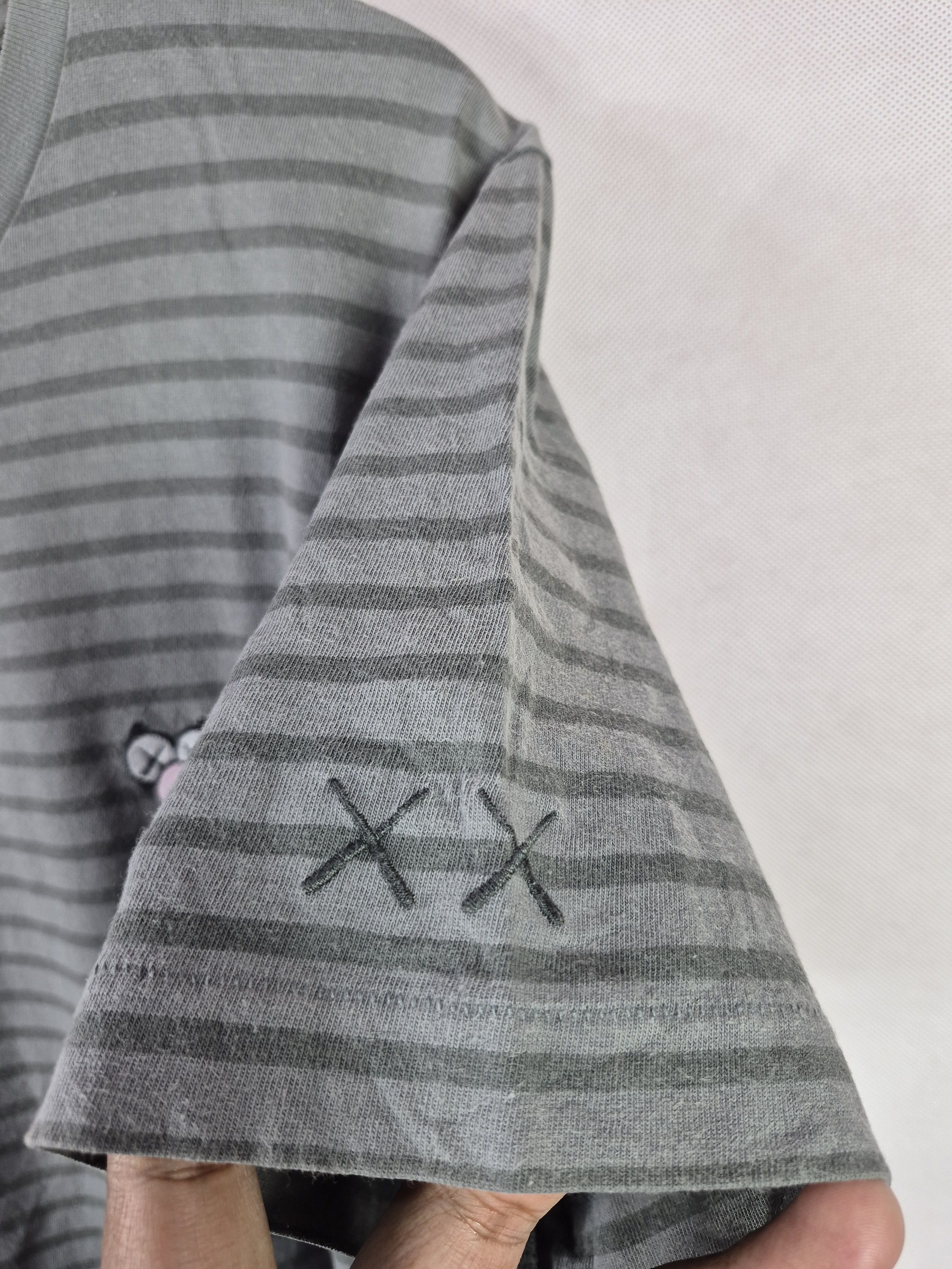Japanese Brand 🔥 Uniqlo Kaws Stripes Mini Embroidery Tee Streetwear Skate Size US L / EU 52-54 / 3 - 4 Thumbnail