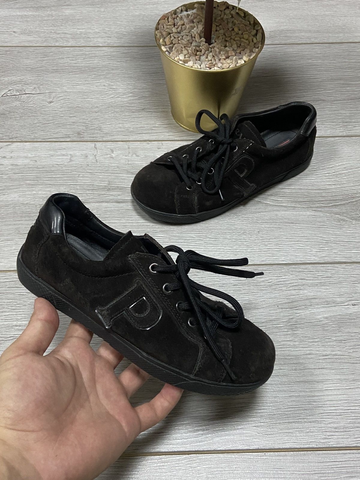 Prada Prada P triangle big logo sneakers suede Size US 5 / IT 35 - 1 Thumbnail
