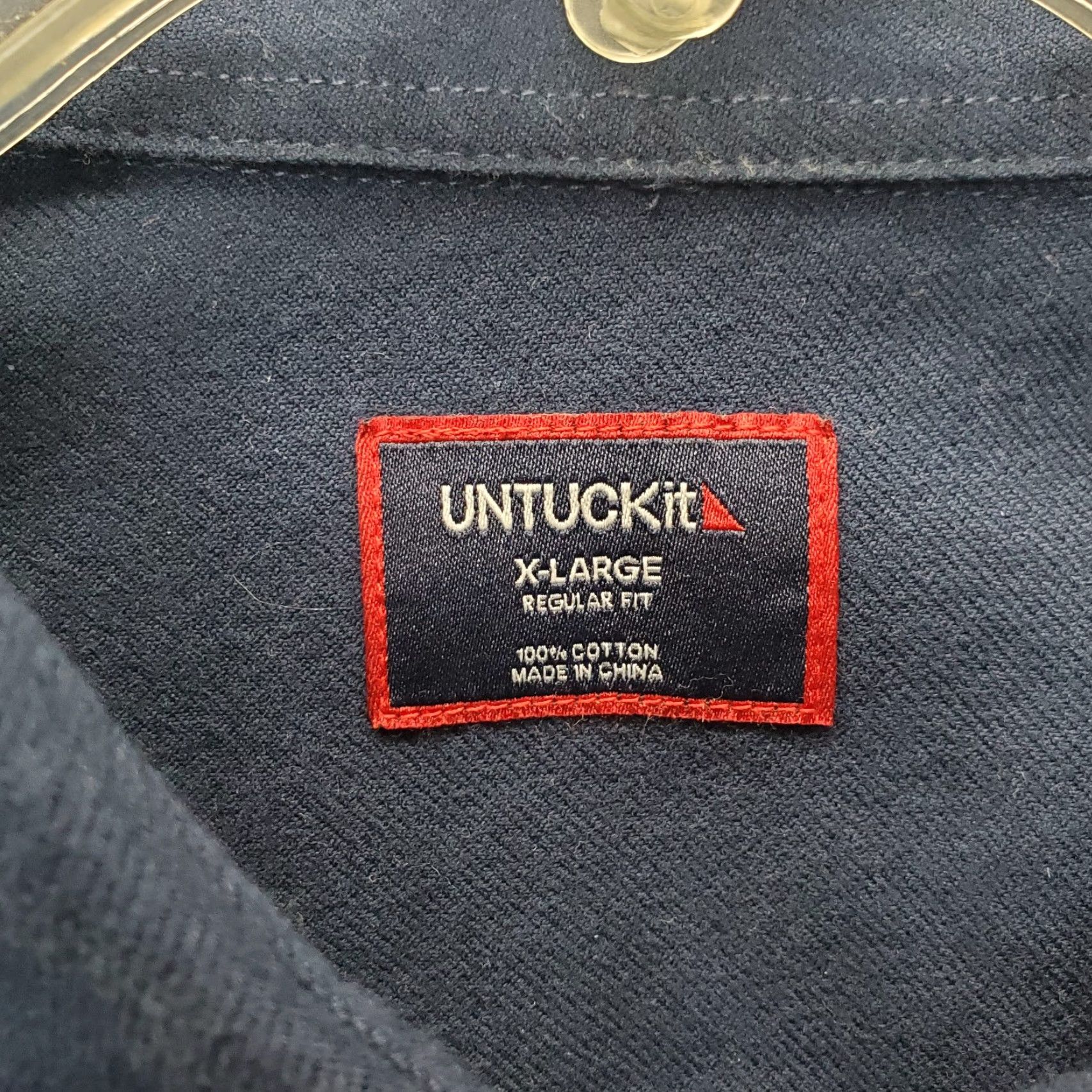 UNTUCKit UNTUCKit Shirt: Mens XL Navy Button-Up Long Sleeve Collared Chest Pocket Plain Solid Regular Fit Size US XL / EU 56 / 4 - 6 Thumbnail