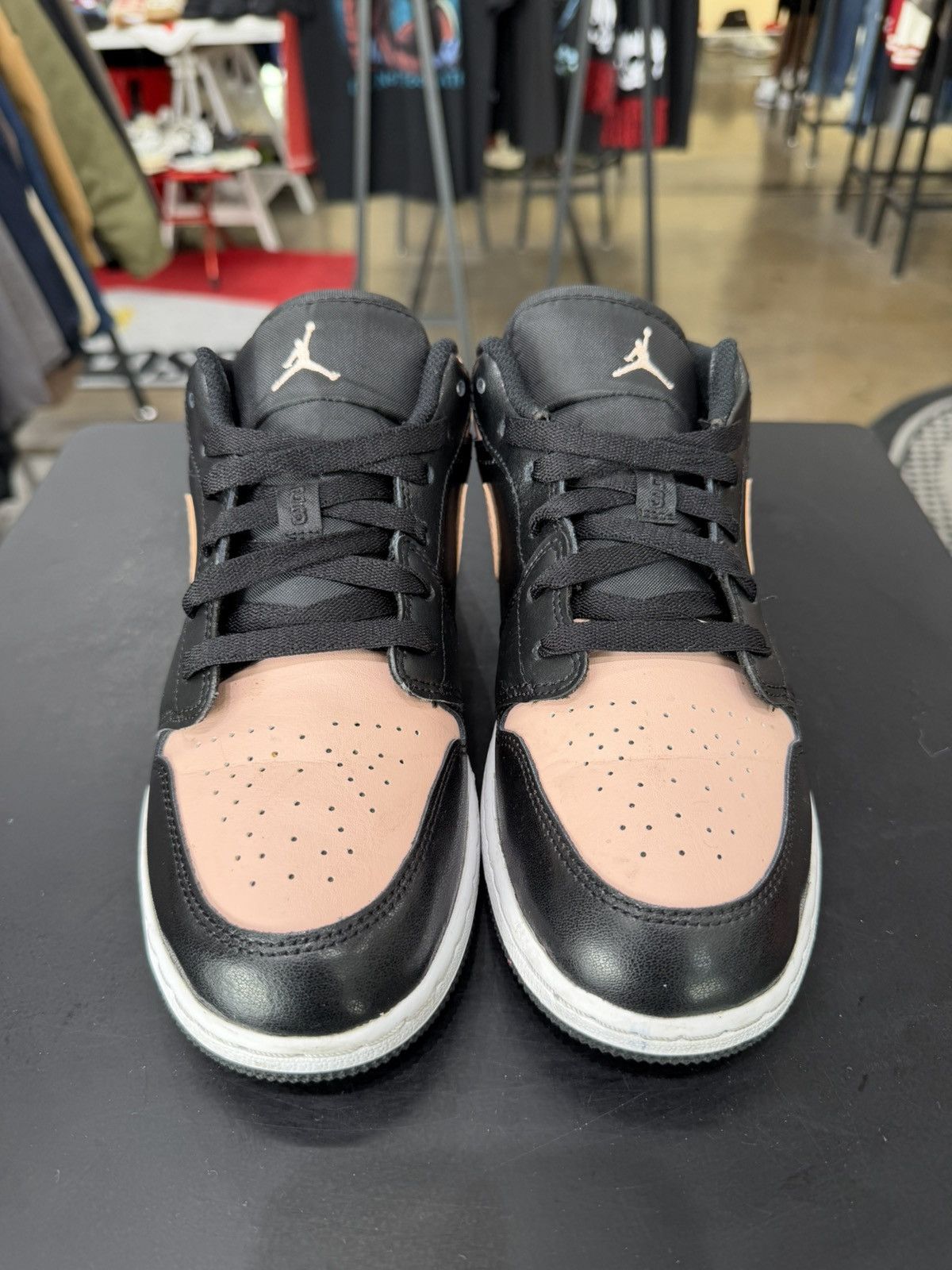 Jordan Brand Air Jordan 1 Low Crimson Tint Size 7Y (2021) Size US 7 / EU 40 - 2 Thumbnail