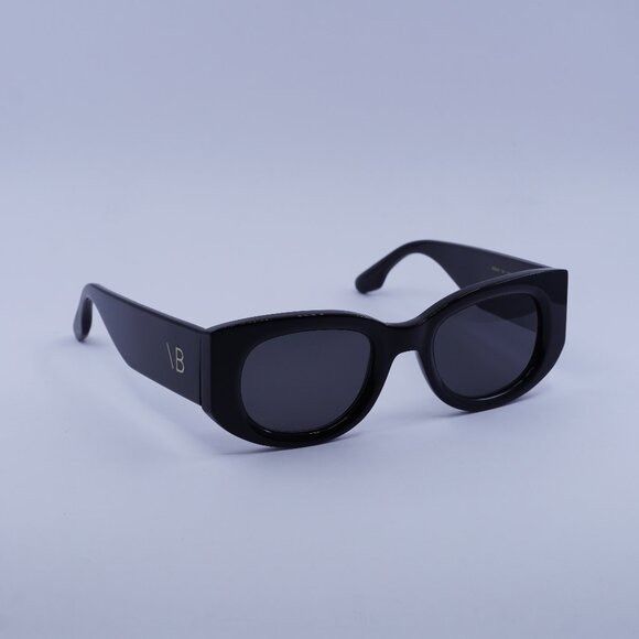 Victoria Beckham VB654S 001 Sunglasses Black Oval Frame
