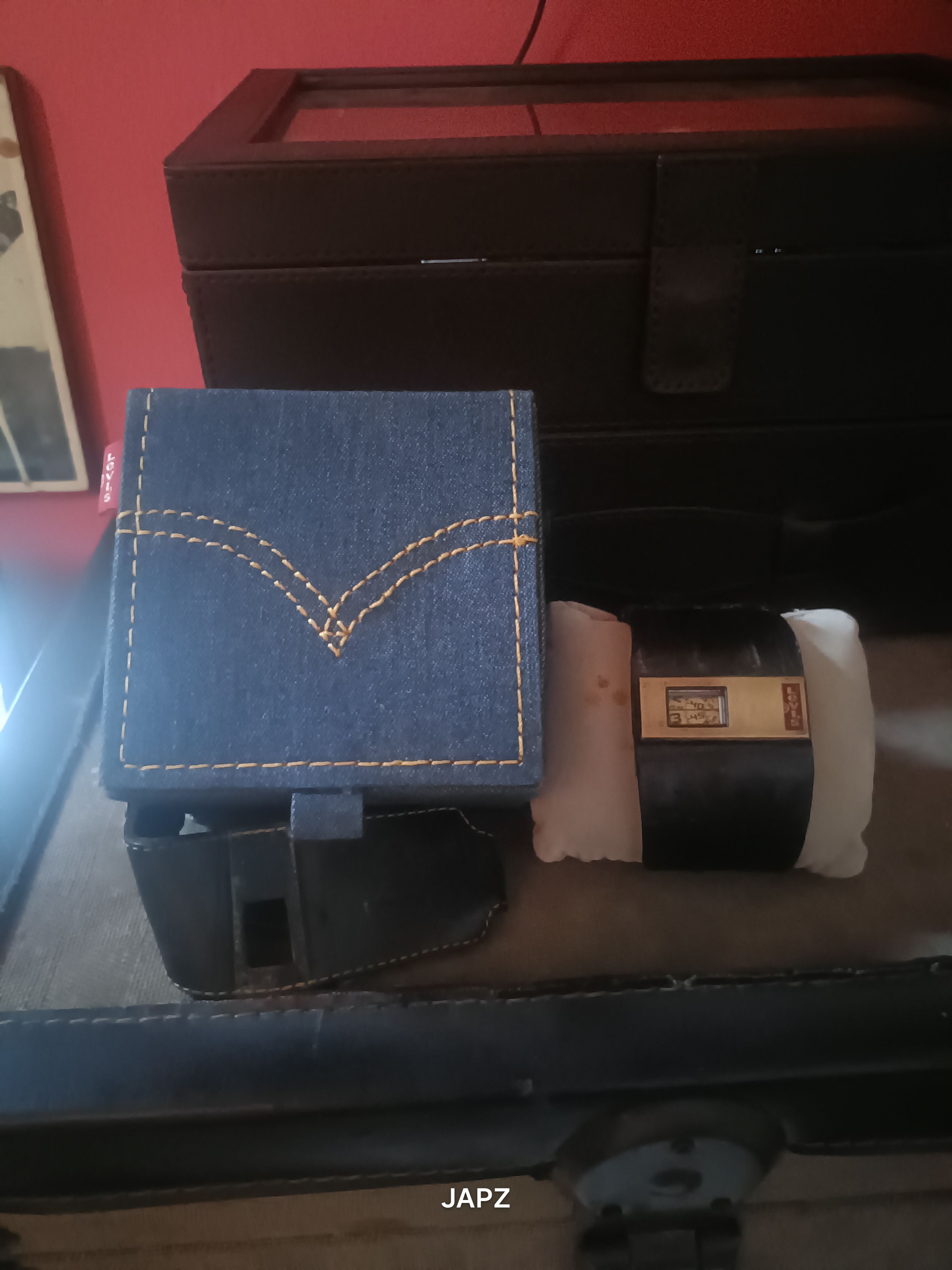 Levi's Vintage rare Levis rotating disc watch circa 90s Size ONE SIZE - 1 Thumbnail