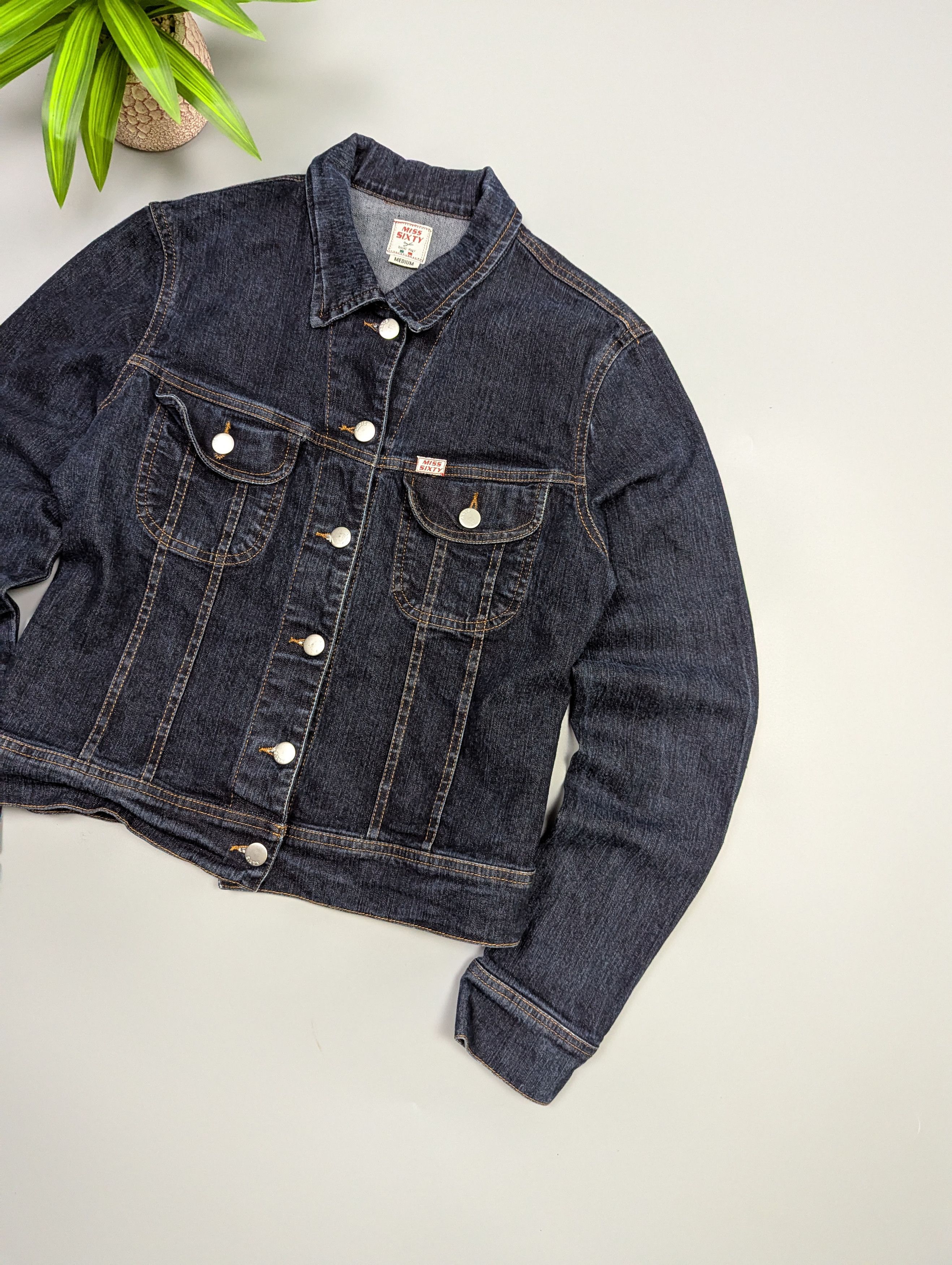 Miss Sixty VTG Y2K Miss Sixty Distressed Denim Jacket M Size M / US 6-8 / IT 42-44 - 3 Thumbnail