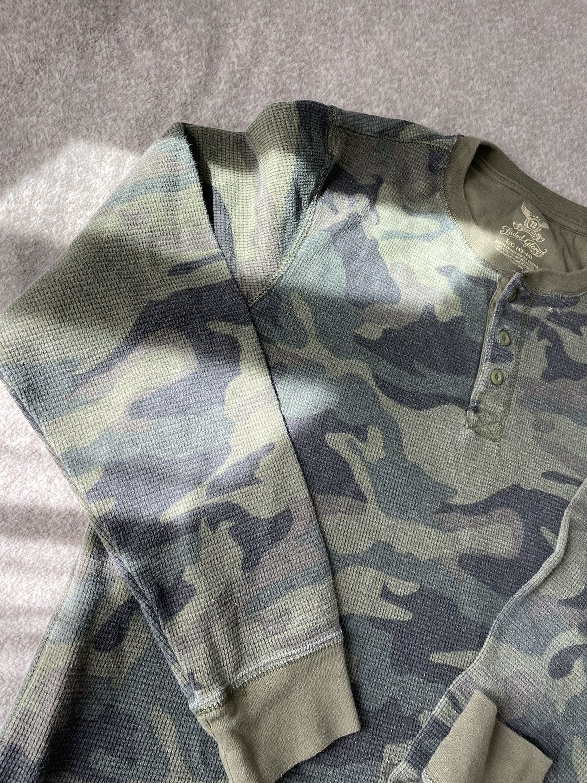Faded Glory Camo long sleeve Size US L / EU 52-54 / 3 - 1 Thumbnail