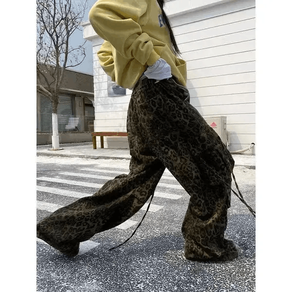 Japanese Brand × Vintage Retro leopard print paratrooper multi-pocket cargo trousers Size US 28 / EU 44 - 2 Thumbnail