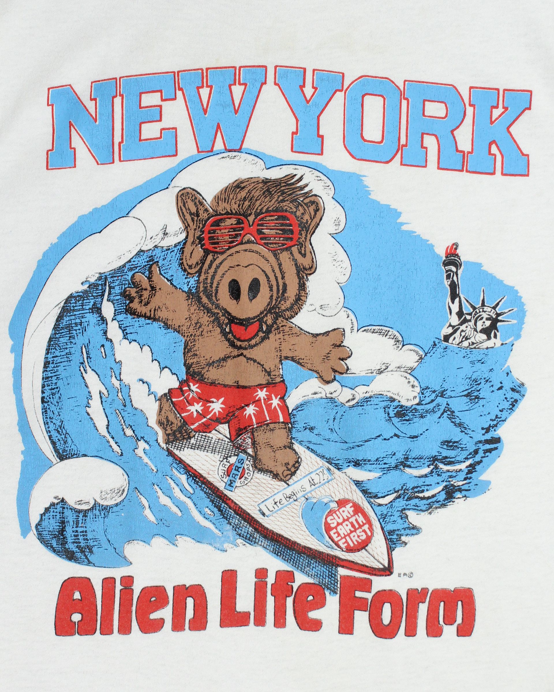 Vintage 80s Surfing ALF New York Alien Life Form Graphic Tee Size US S / EU 44-46 / 1 - 3 Thumbnail