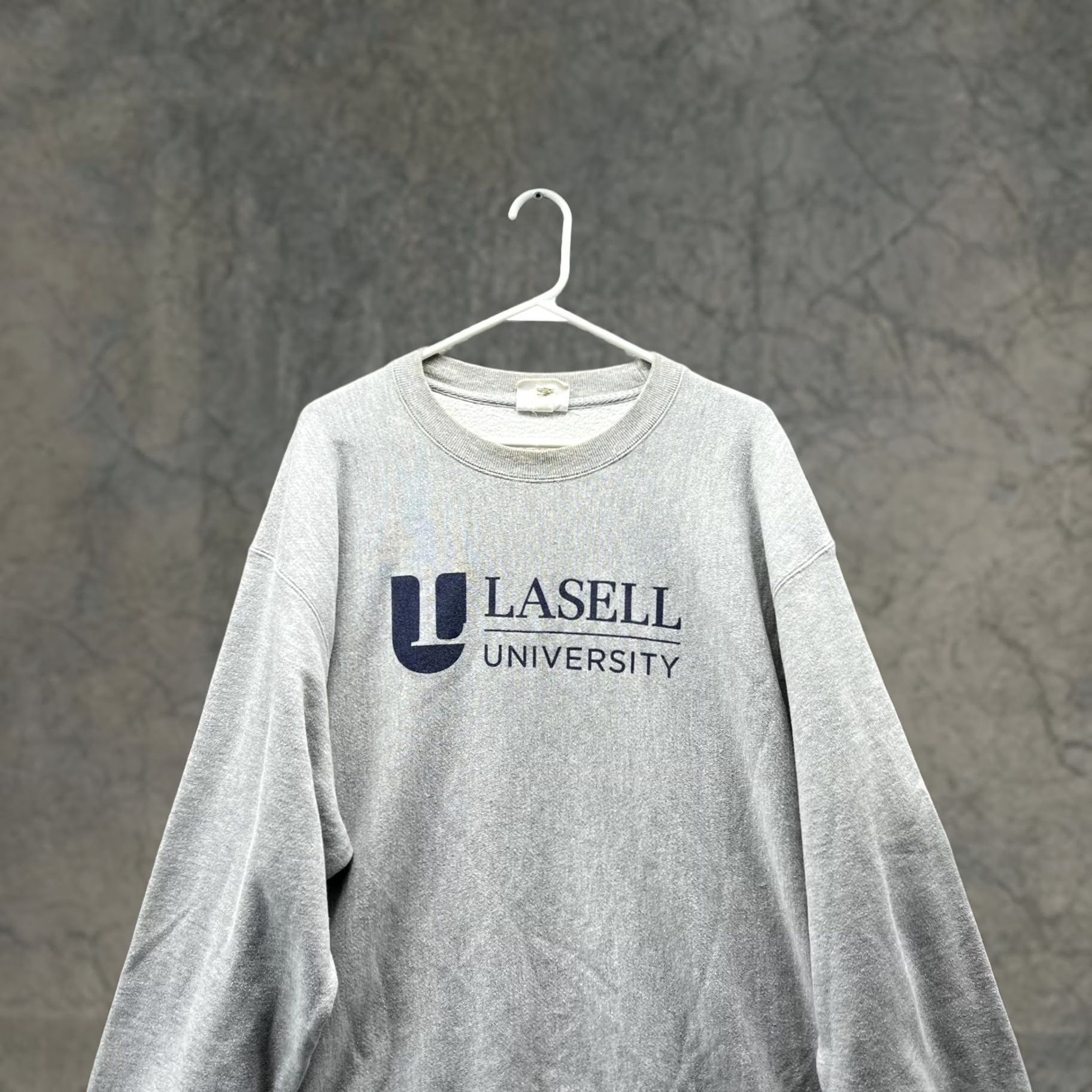 Champion VINTAGE Champion Sweatshirt Men XL Gray Fleece University Reverse Weave Pullover VTG Crew Neck Long Sleeve Size US XL / EU 56 / 4 - 1 Thumbnail