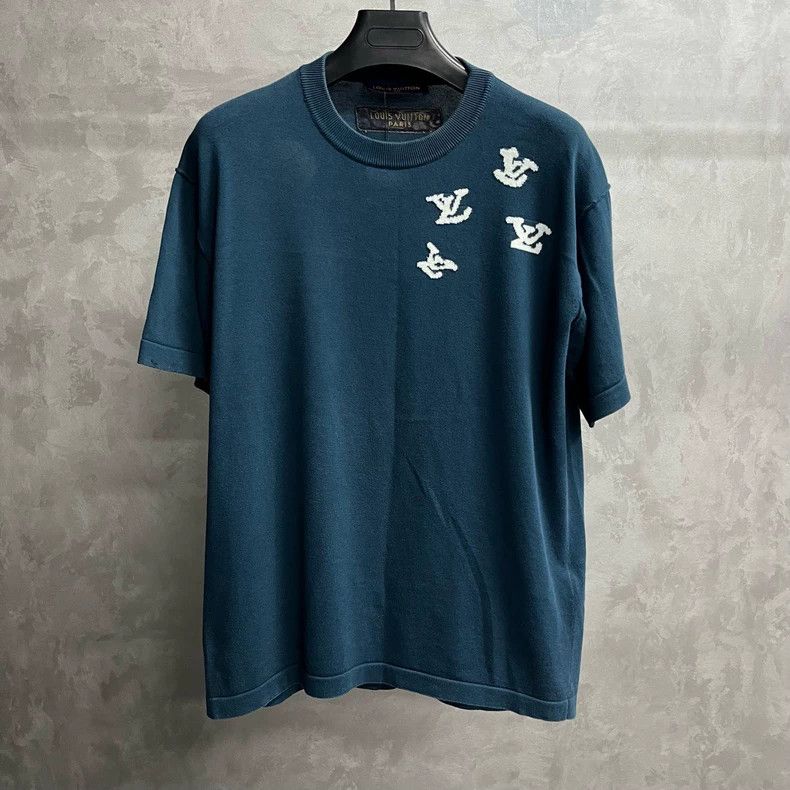 Louis Vuitton Louis Vuitton Blue logo graphic short sleeve T-shirt 2505-N Size US M / EU 48-50 / 2 - 1 Thumbnail
