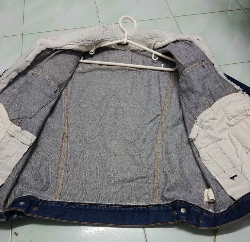 Vintage Levis Denim Jacket sherpa with heavy metal patches