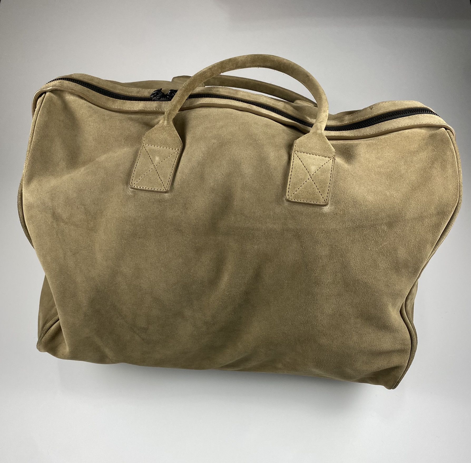 バッグ [YEEZY SEASON 5] SUEDE CROSS BODY BAG Yeezy Suede Cross-body Bag Season 5 In Beige | ModeSens