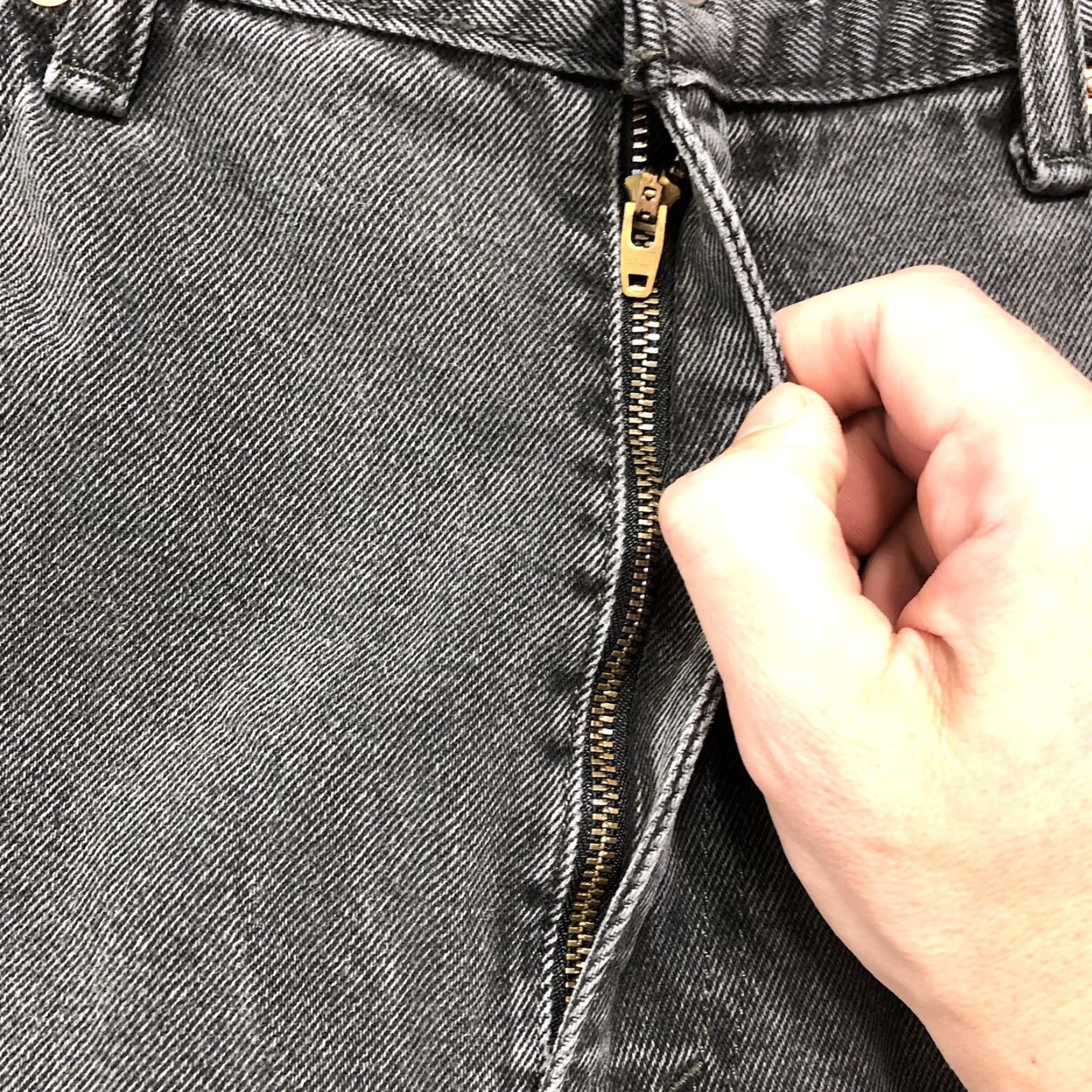 Levi's Levi's 550 Jeans Straight Mens 38x30 Black Denim 100% Cotton Relaxed Fit Belt Loops Zipper 5-Pocket Western USA Classic 80s 90s Mens Size US 38 / EU 54 - 6 Thumbnail